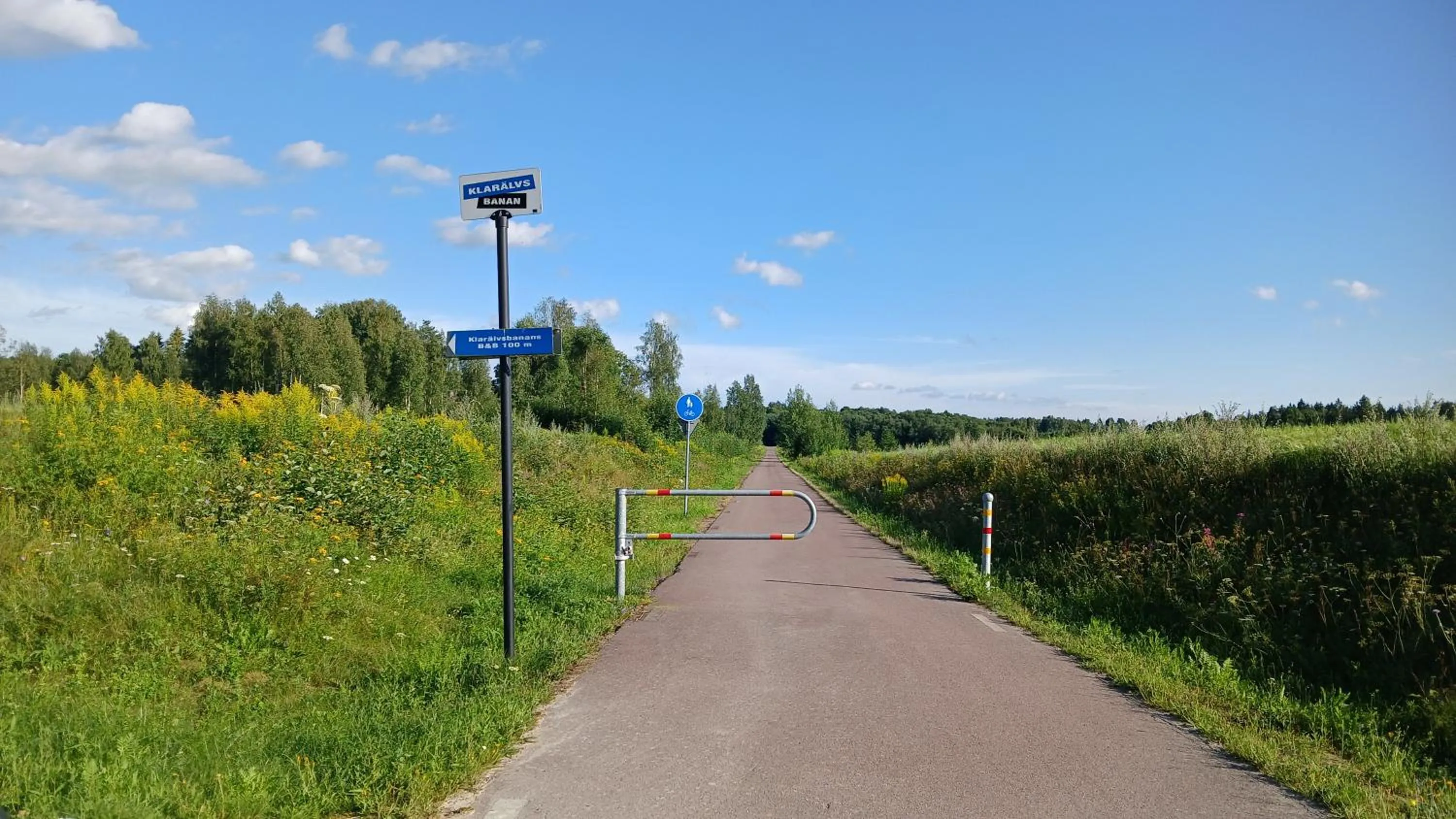 Cycling in B&B Klarälvsbanan