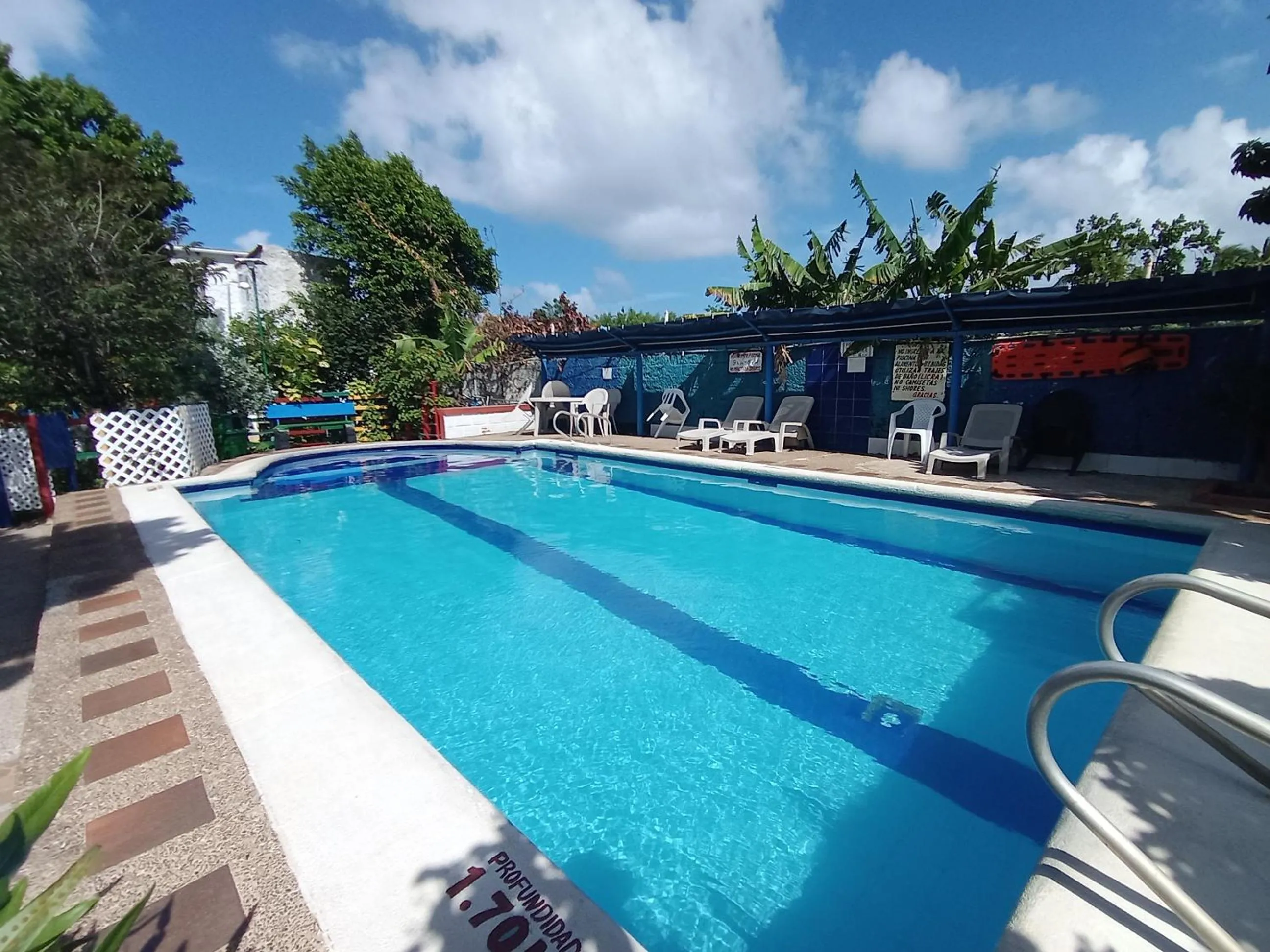 Swimming pool in Hospedaje Turistico Angula Place