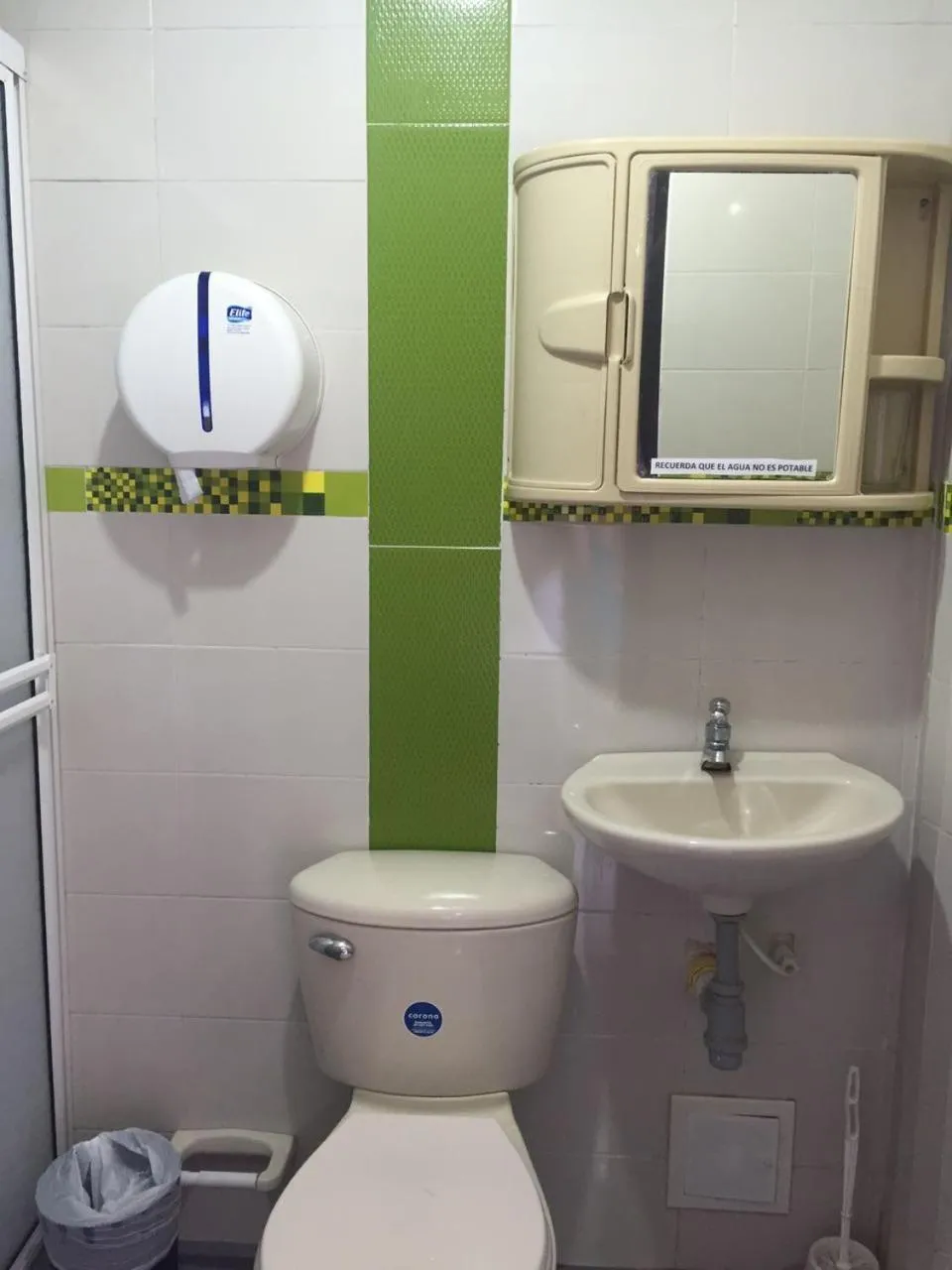 Toilet in Hostel Stingray