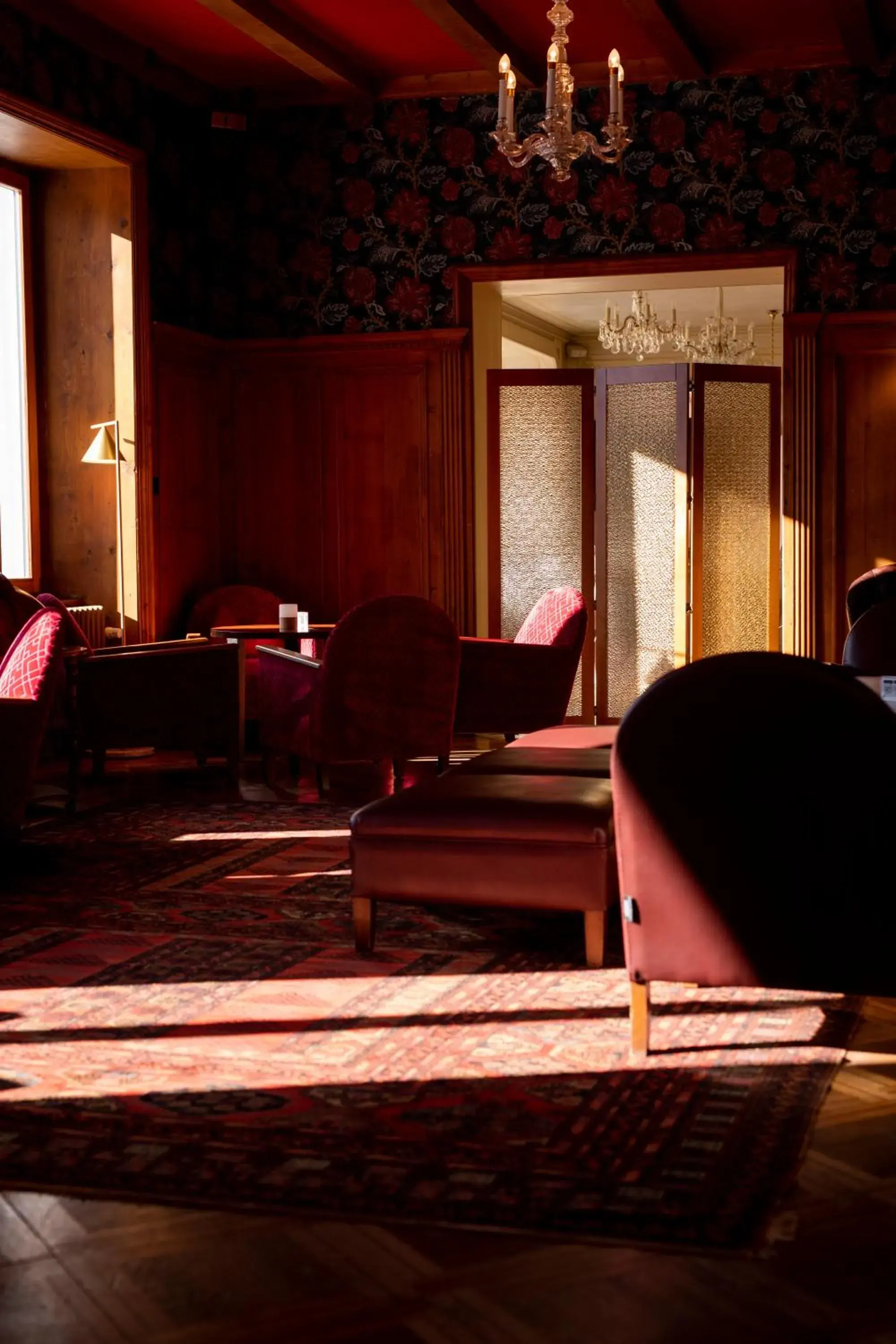 Lounge or bar in Hotel Saratz Pontresina Mountain Resort & Spa Lounge or bar in Hotel Saratz Pontresina Mountain Resort & Spa