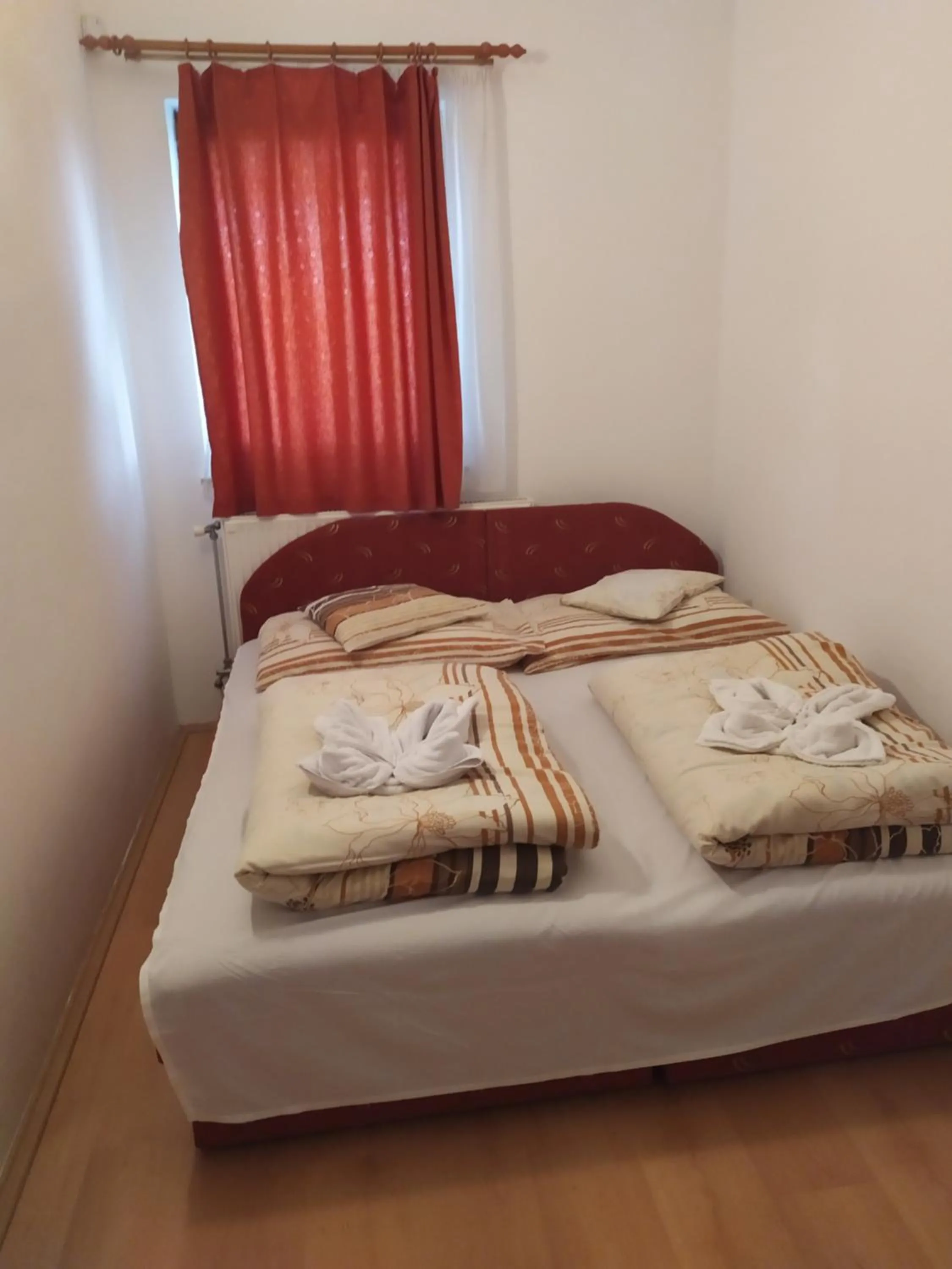 Bedroom, Bed in Bianka Apartmanház