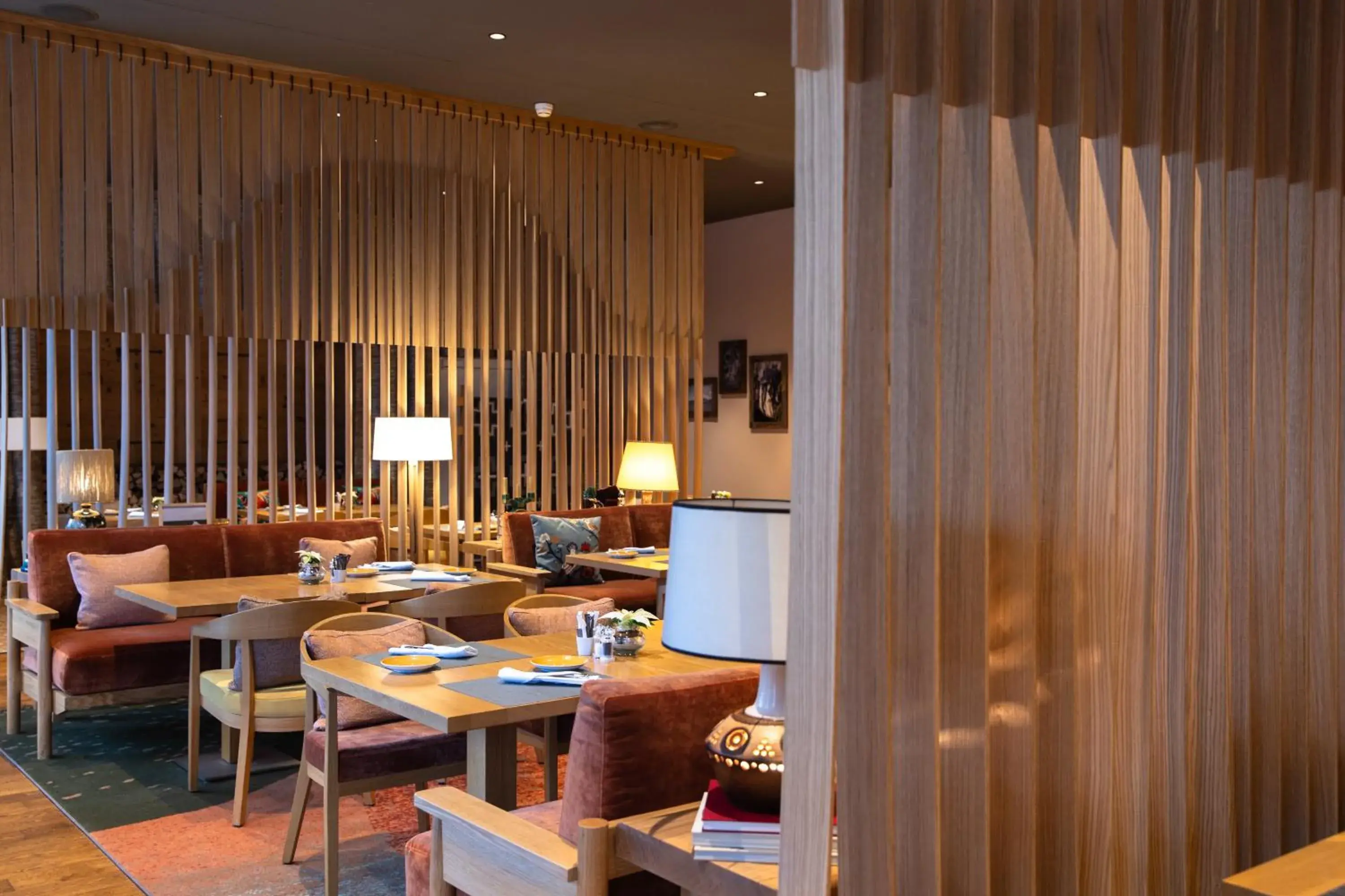 Restaurant/places to eat in Hotel Adula Restaurant/places to eat in Hotel Adula