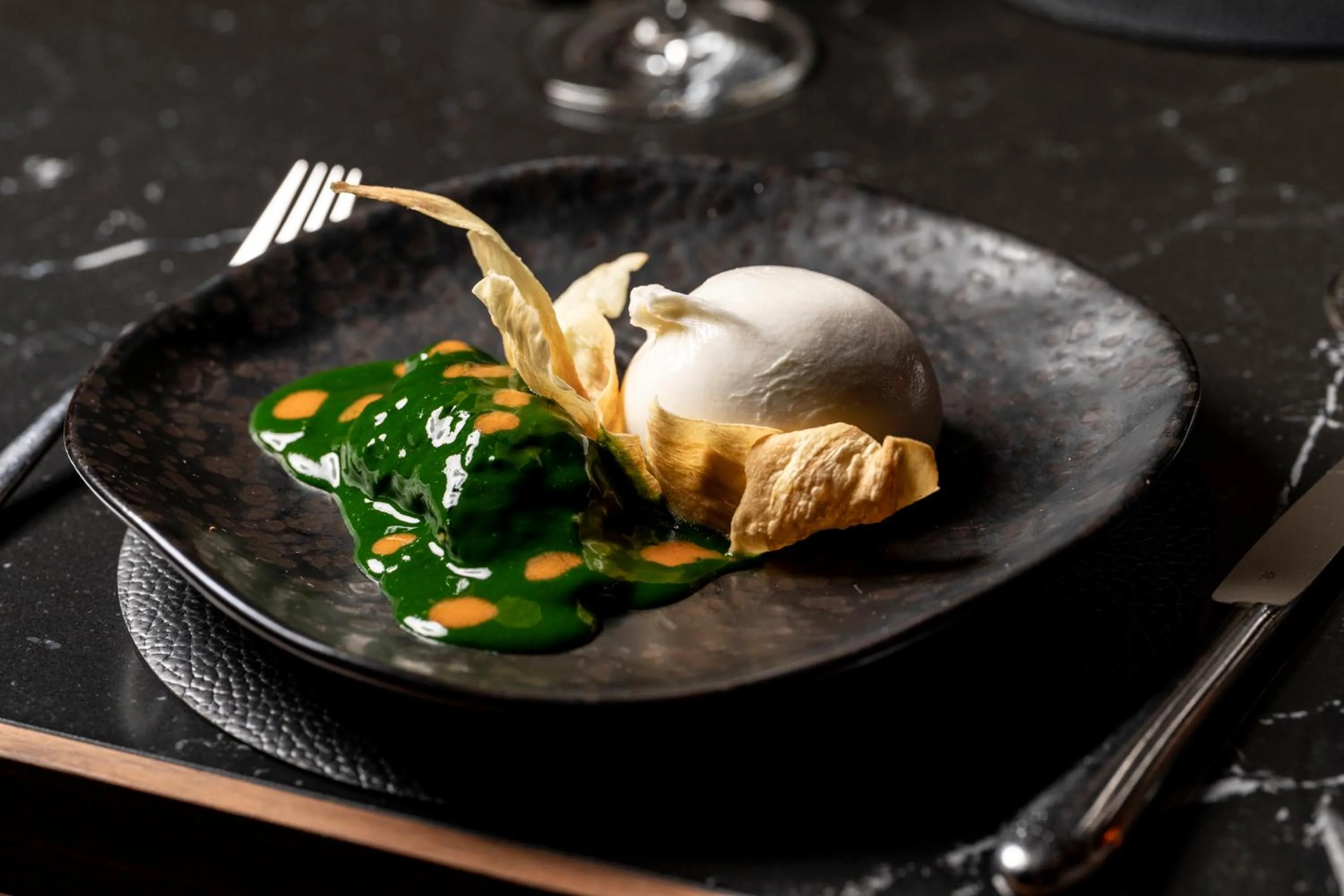 Restaurant/places to eat in Hotel Adula