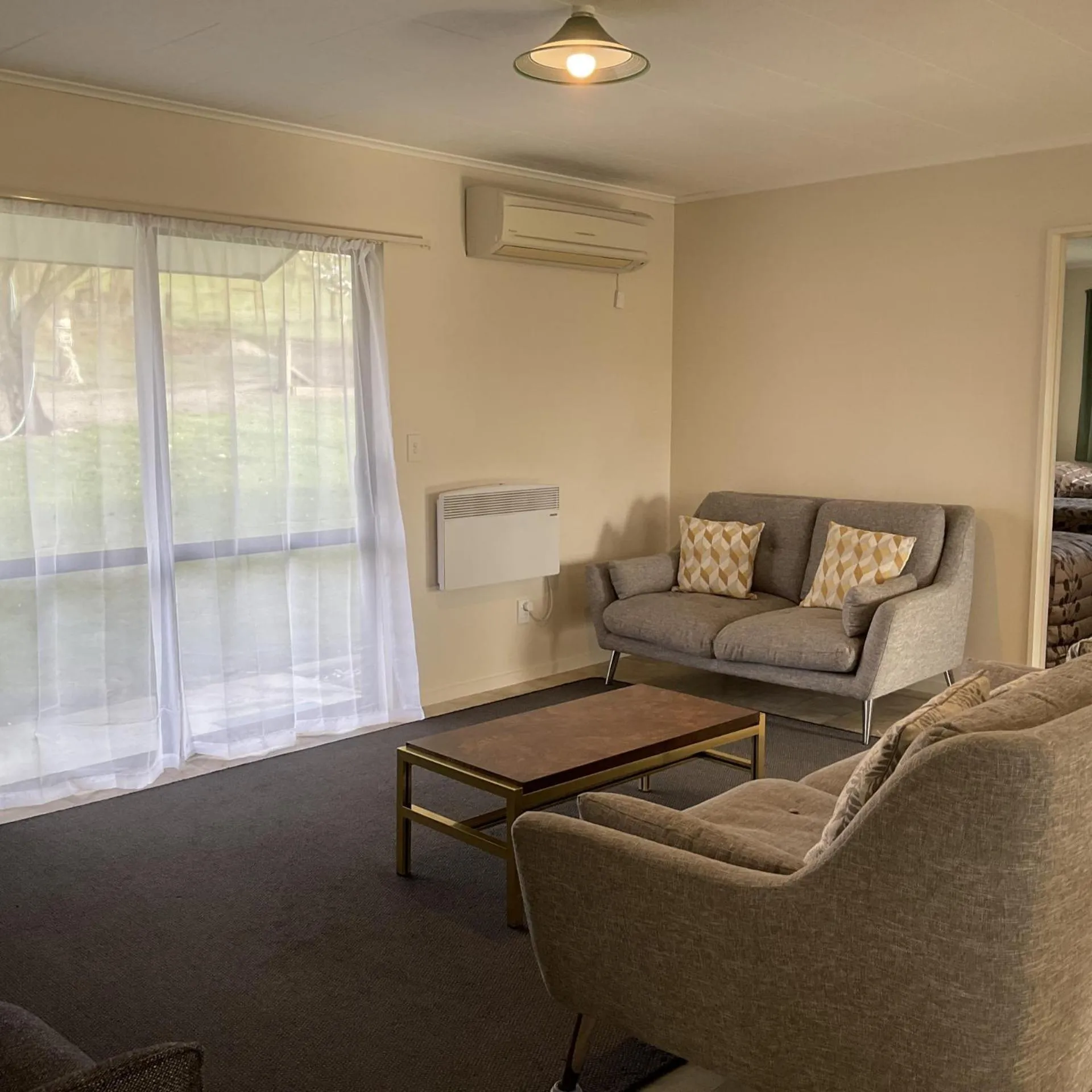 Living room in Alexandra Garden Court Motel