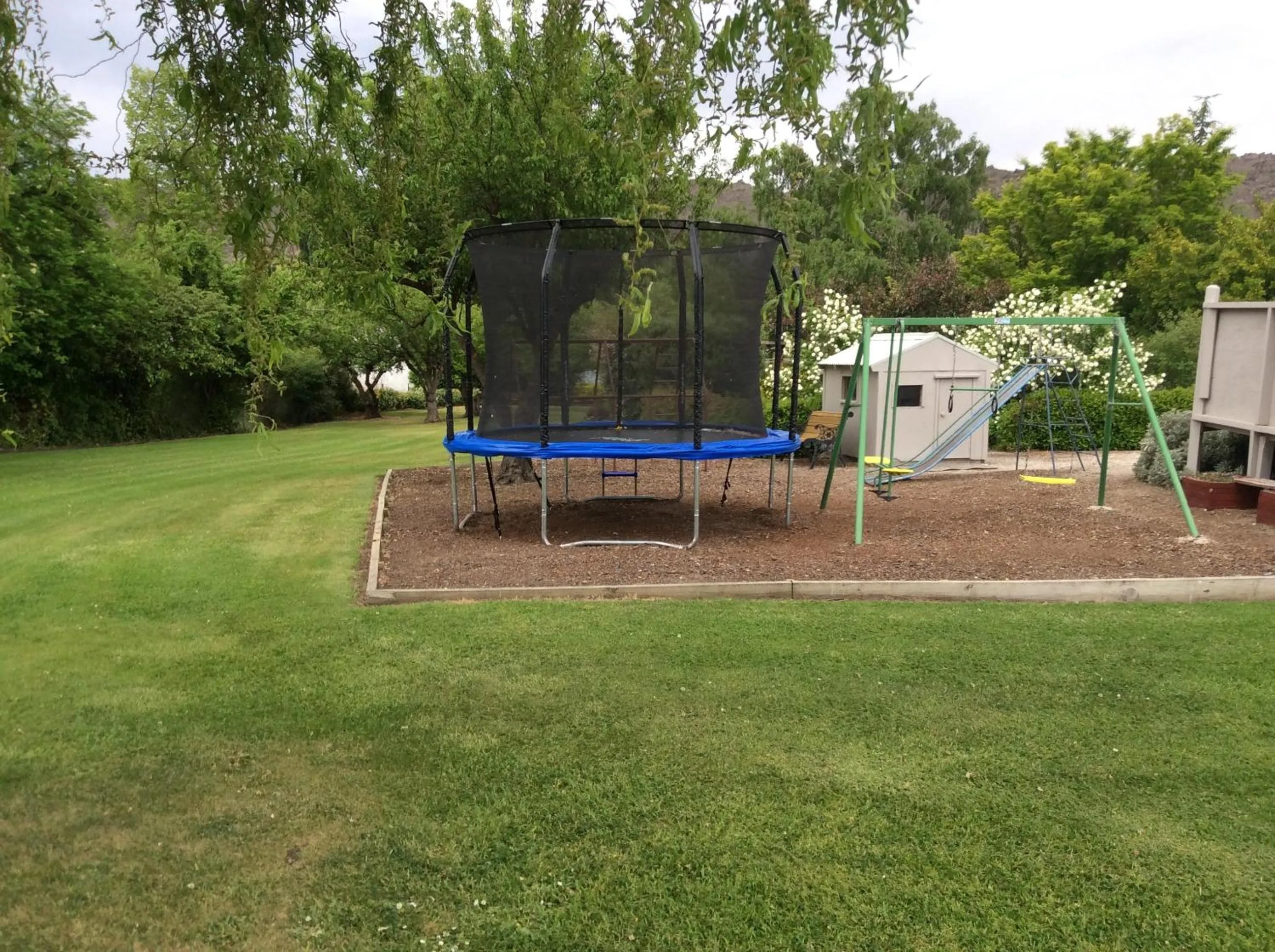 Children play ground in Alexandra Garden Court Motel