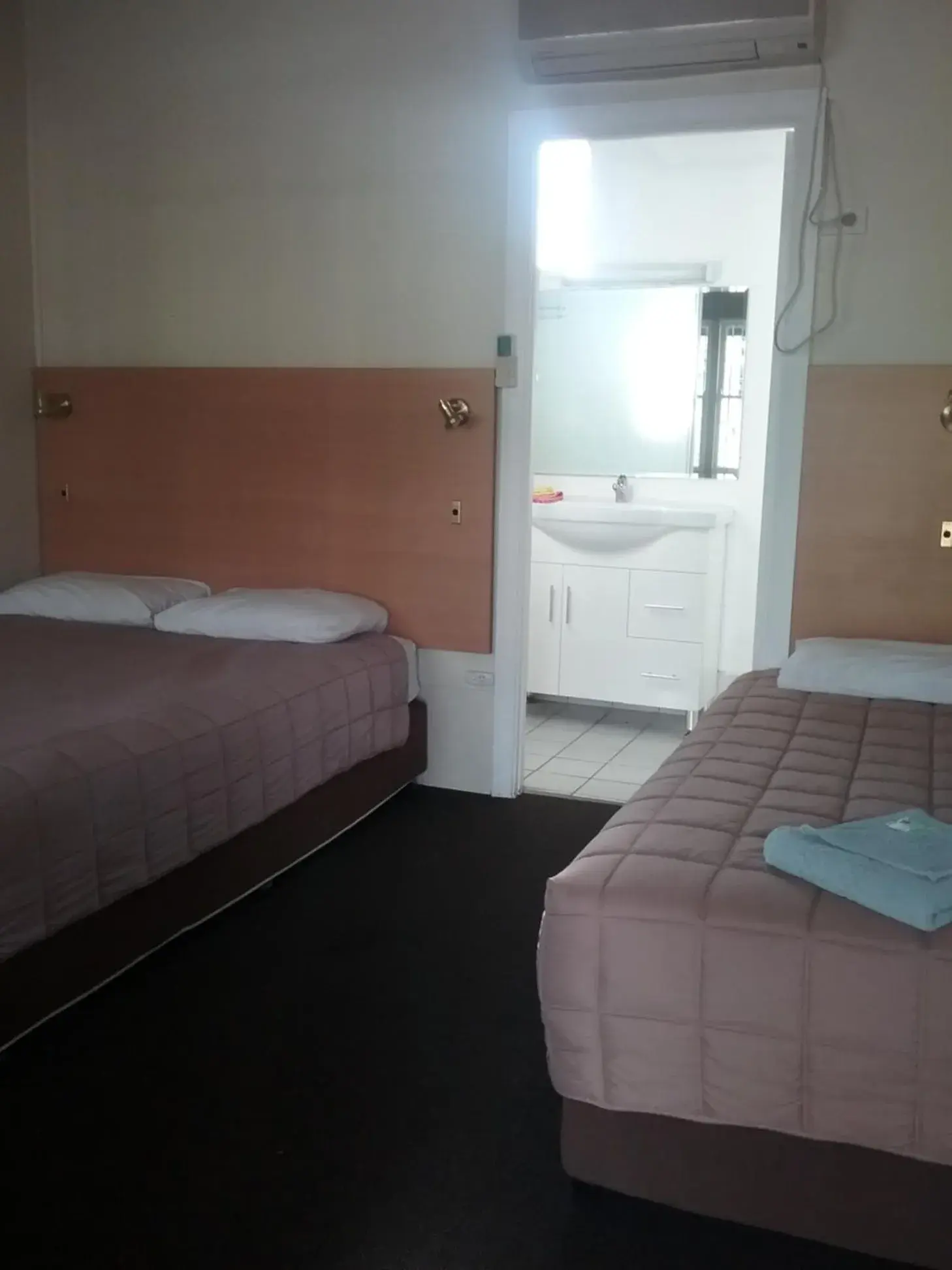 Twin Room - single occupancy in Murrurundi Motel Twin Room - single occupancy in Murrurundi Motel