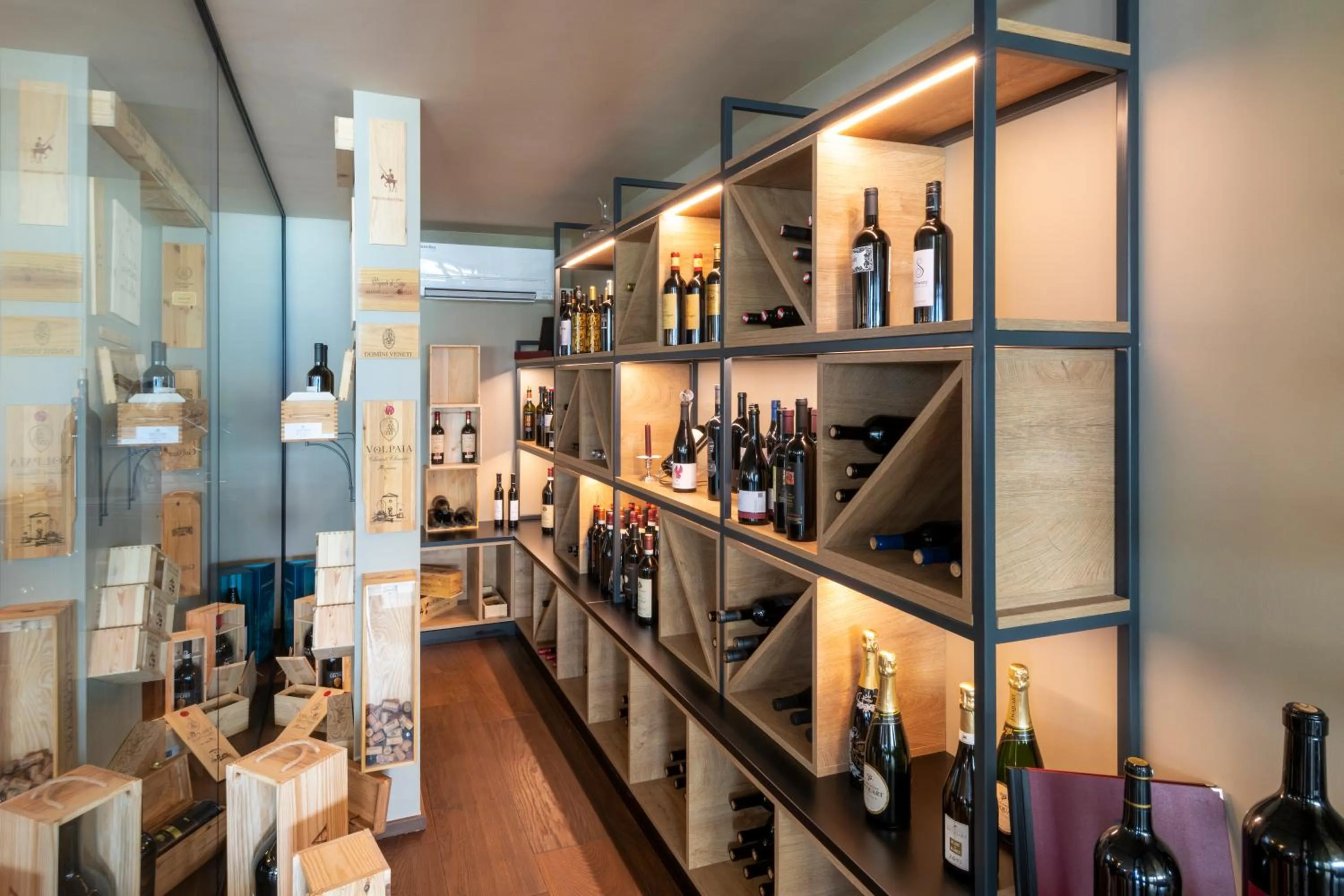 Lounge or bar in Hotel Alexander