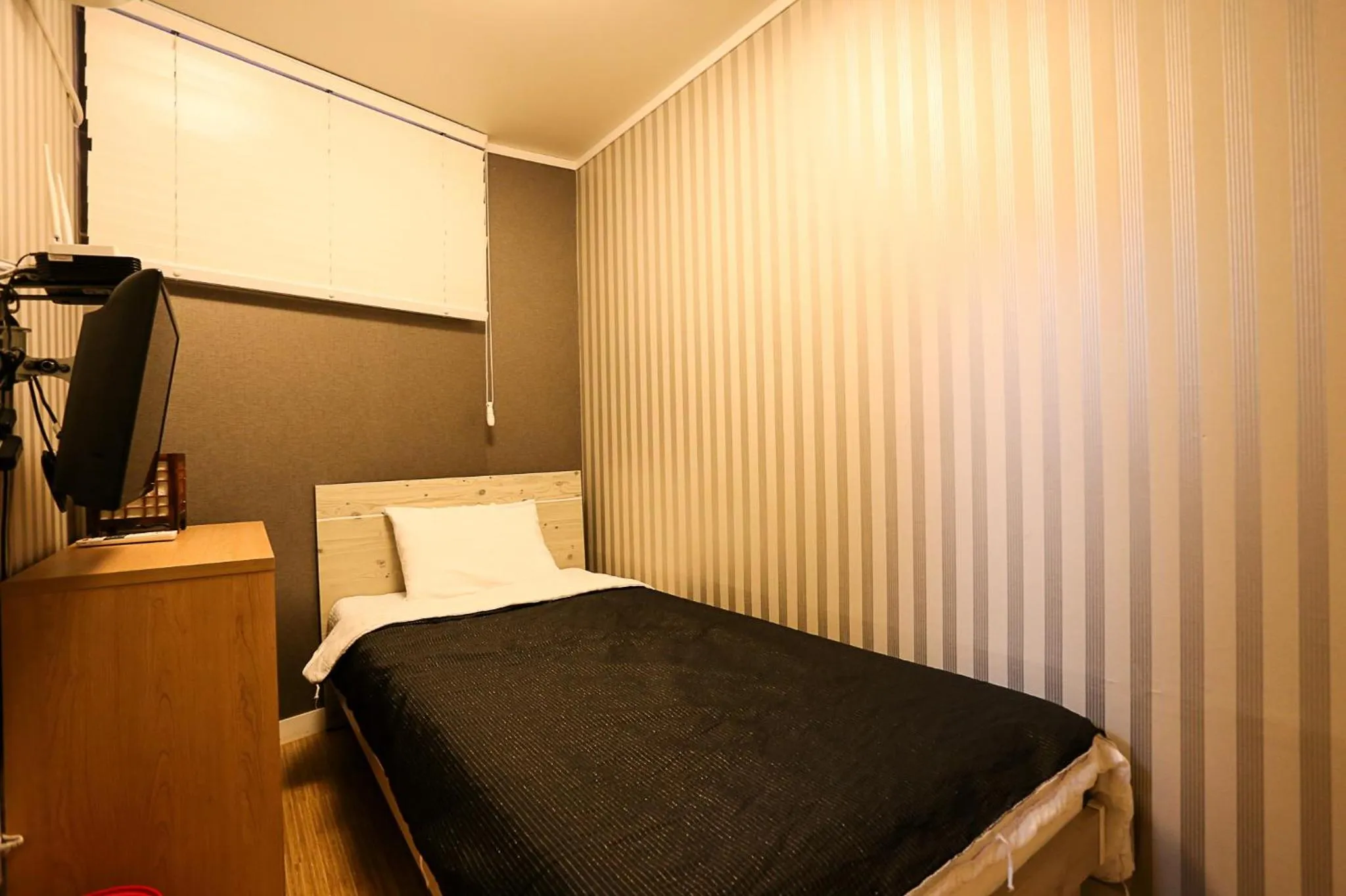 Bedroom, Bed in Mama Guesthouse Myeongdong
