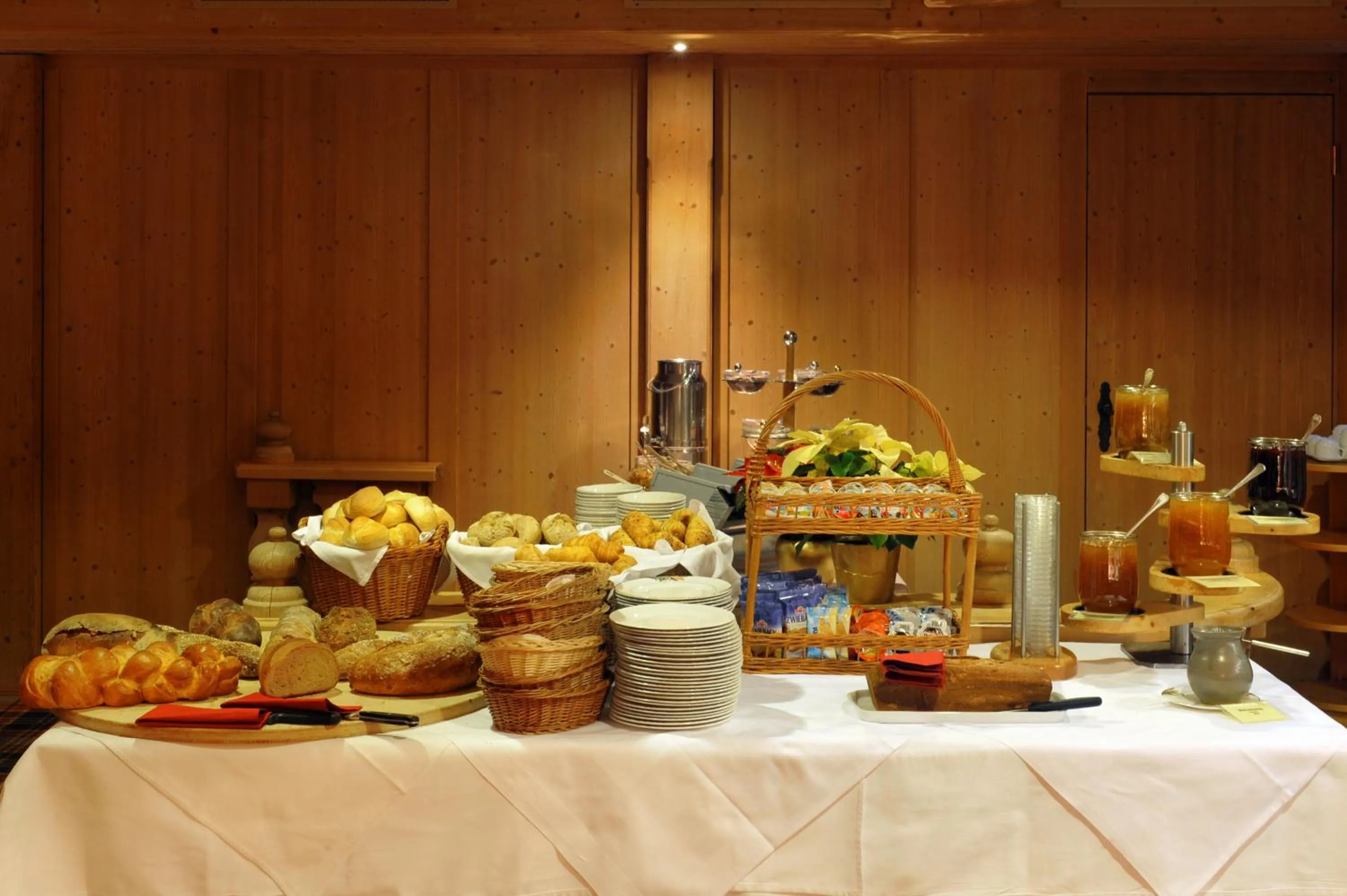 Buffet breakfast in Hotel Kirchbühl Superior