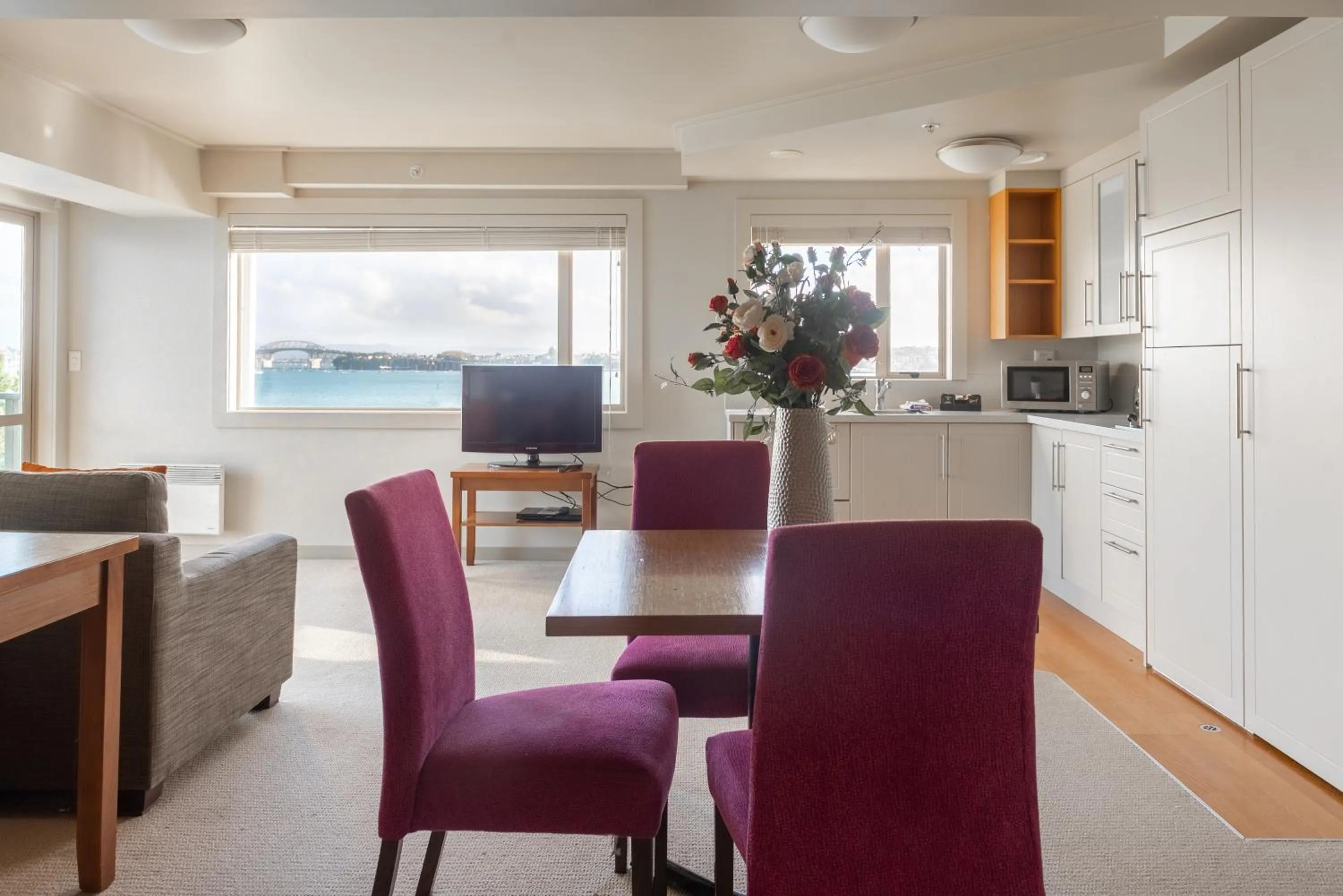 Kitchen or kitchenette in Ocean Breeze Hotel