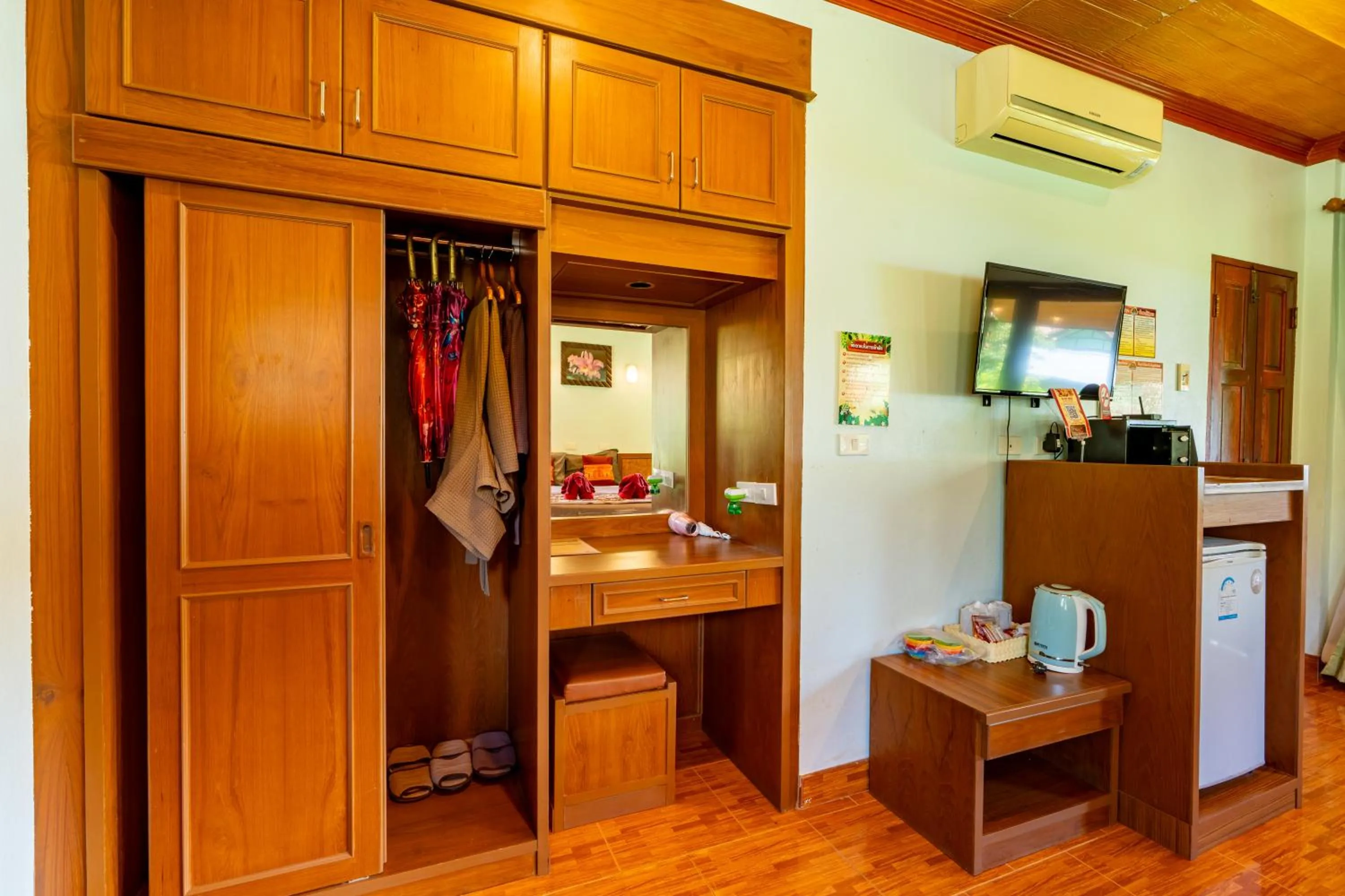 Khaosok Rainforest Resort