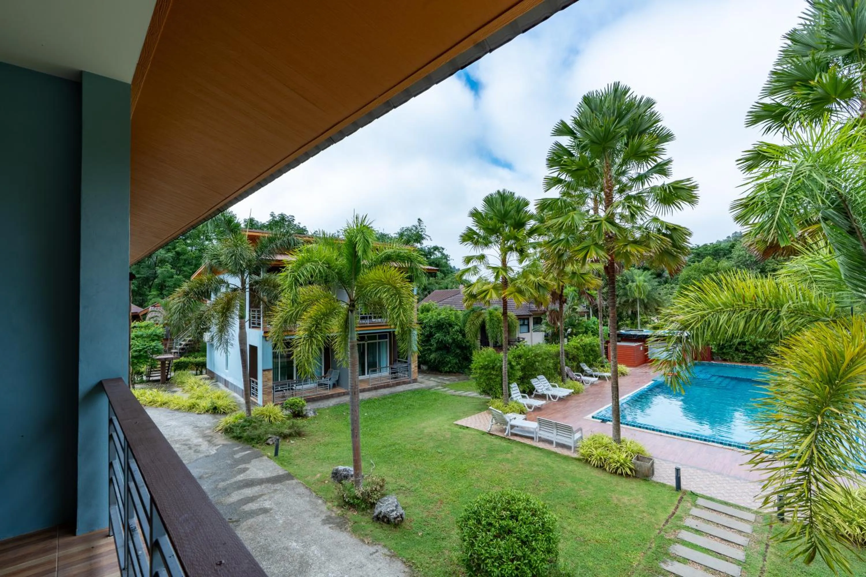 Khaosok Rainforest Resort