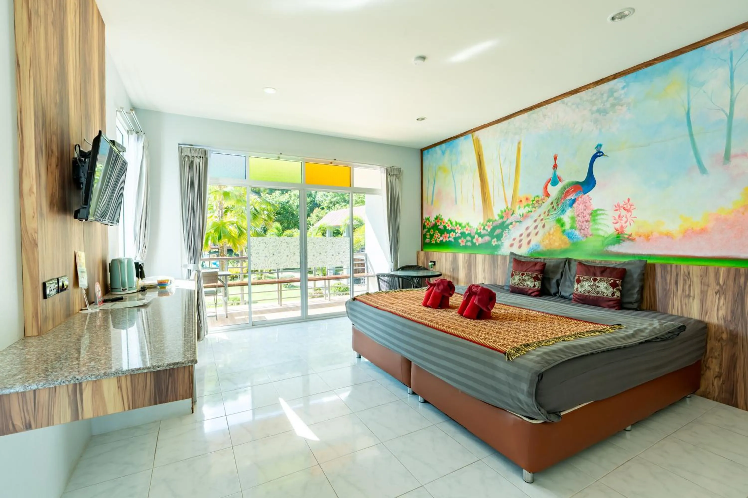 Bed in Khaosok Rainforest Resort