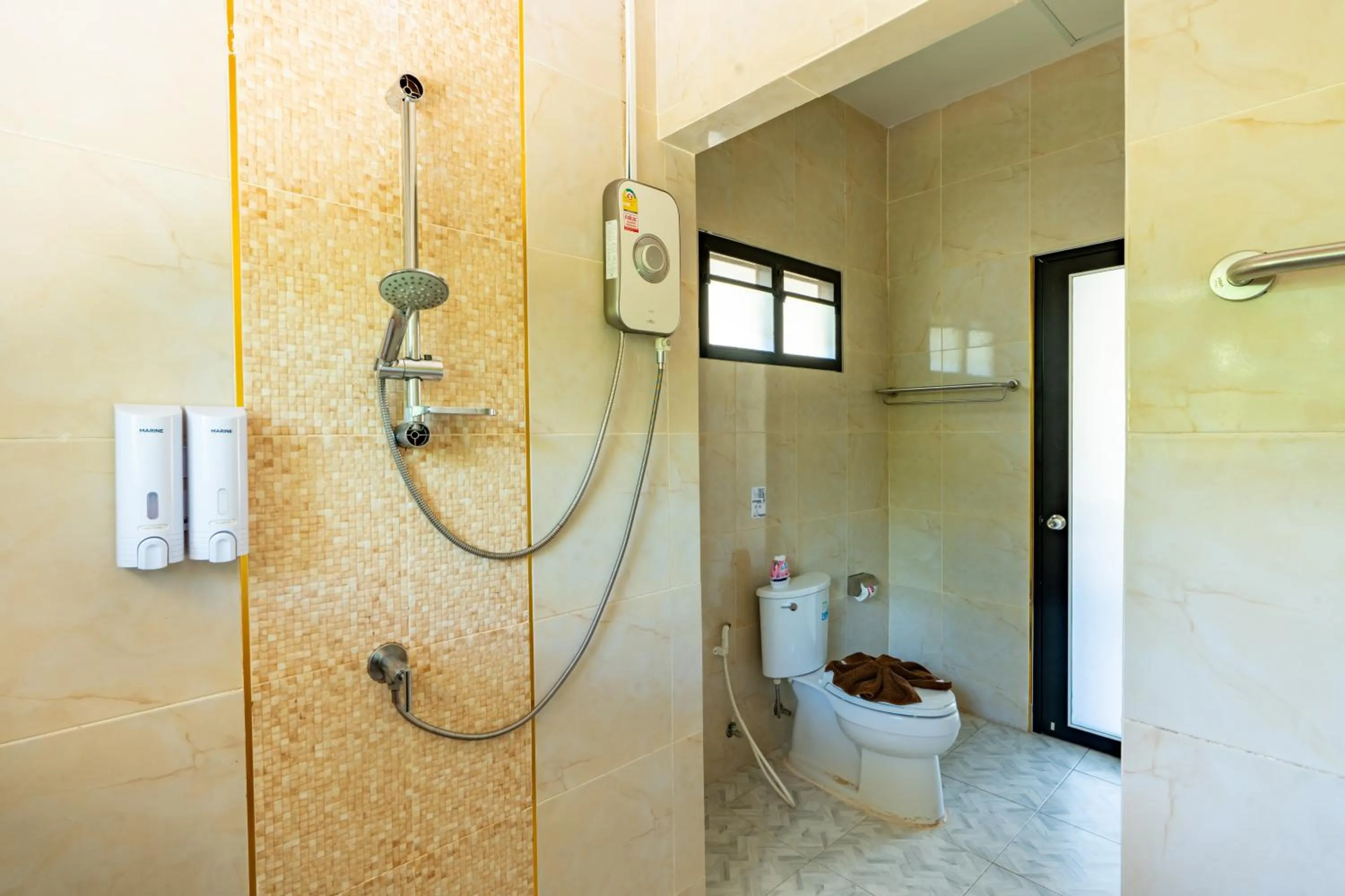 Khaosok Rainforest Resort