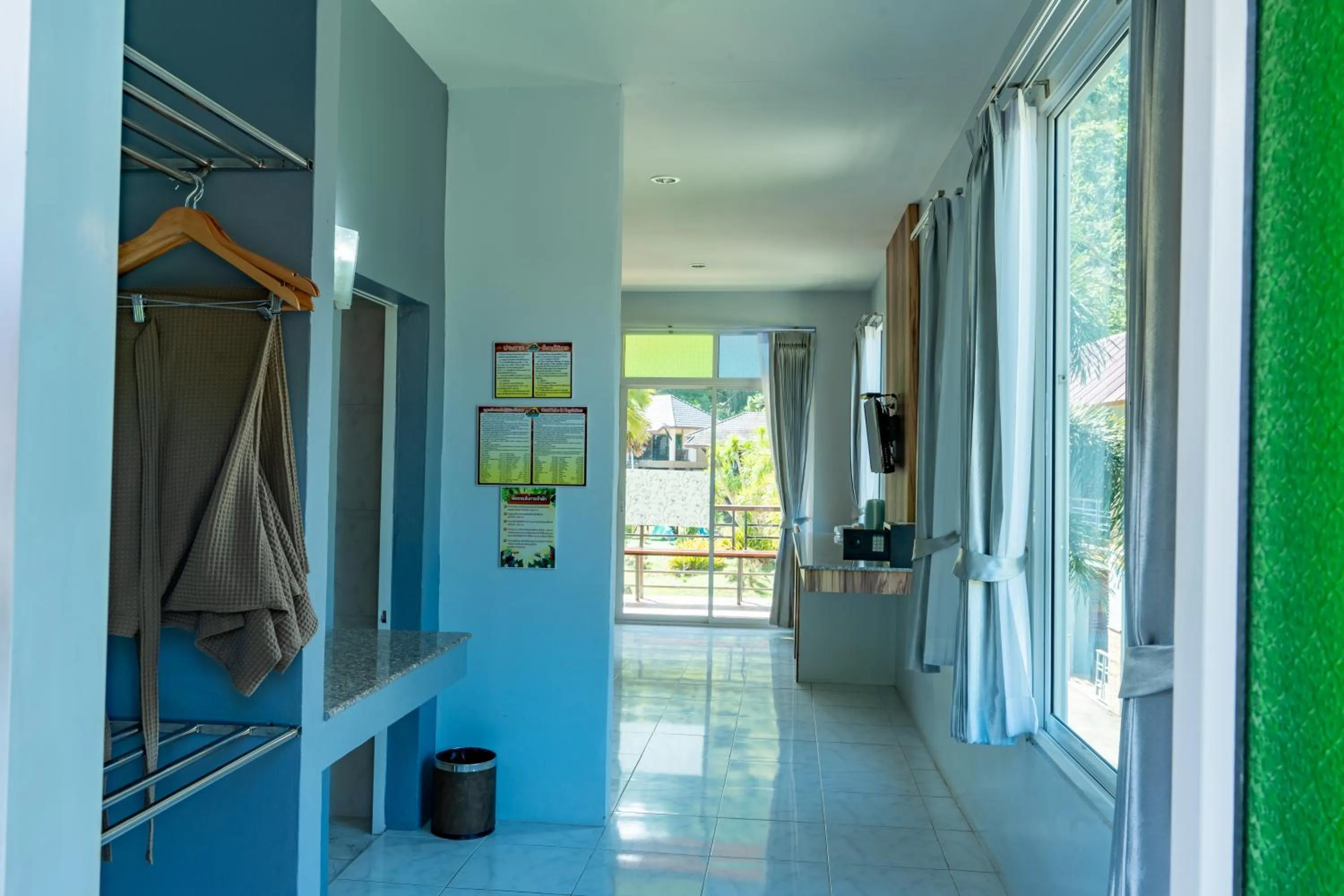 Khaosok Rainforest Resort