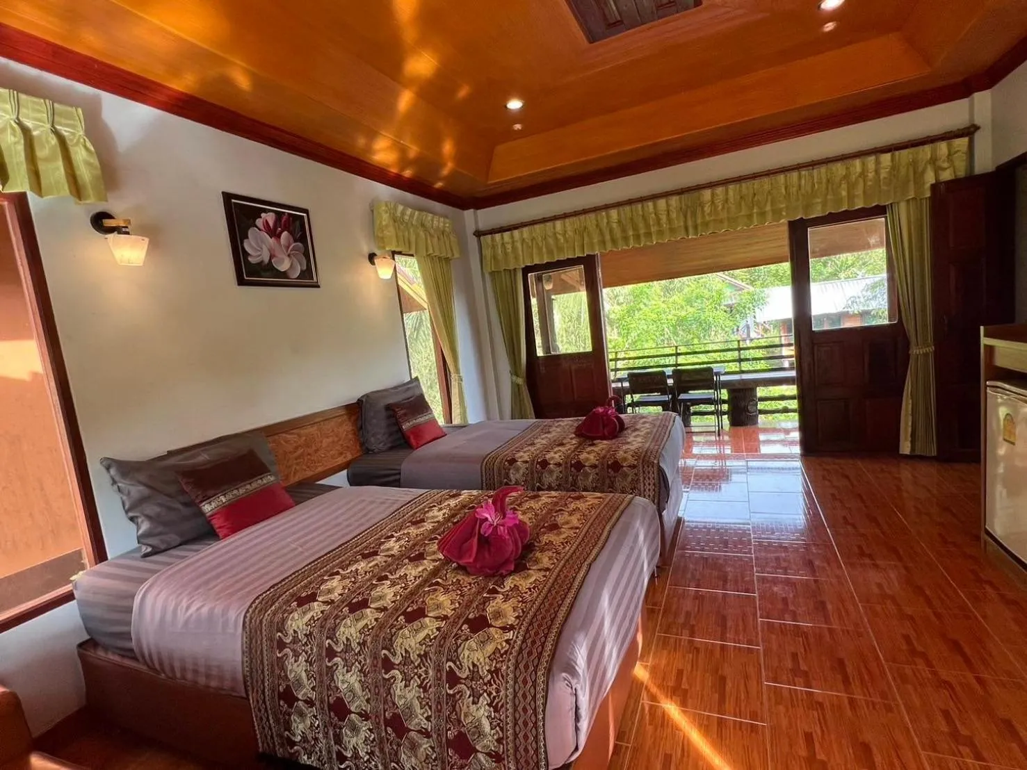 Bed in Khaosok Rainforest Resort