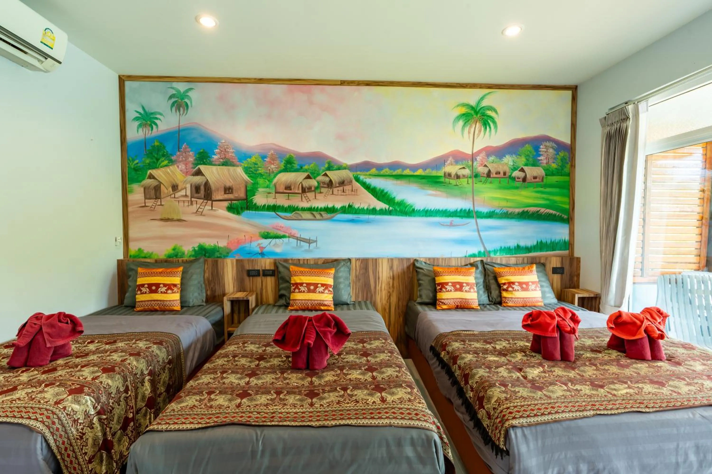 Bed in Khaosok Rainforest Resort