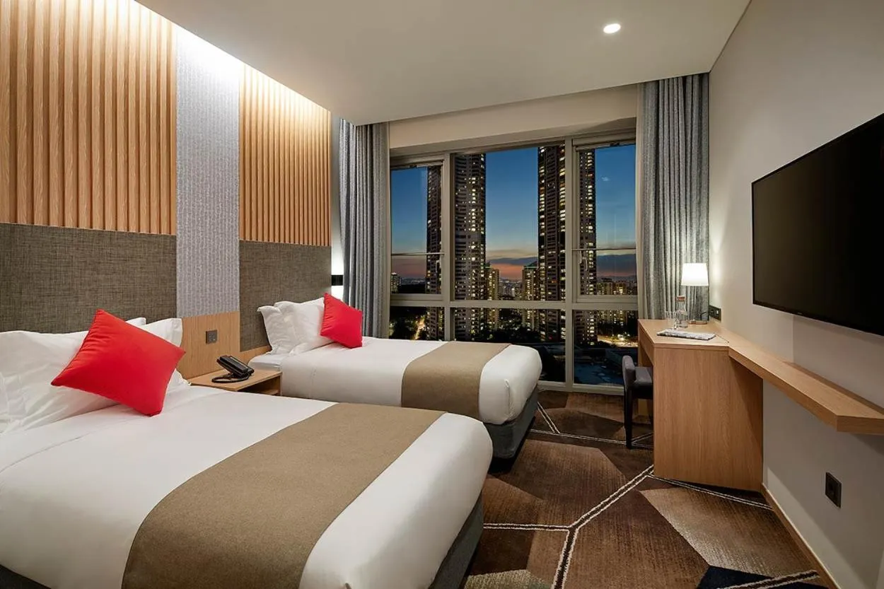 Superior Twin Room in Staz Hotel Premier Dongtan