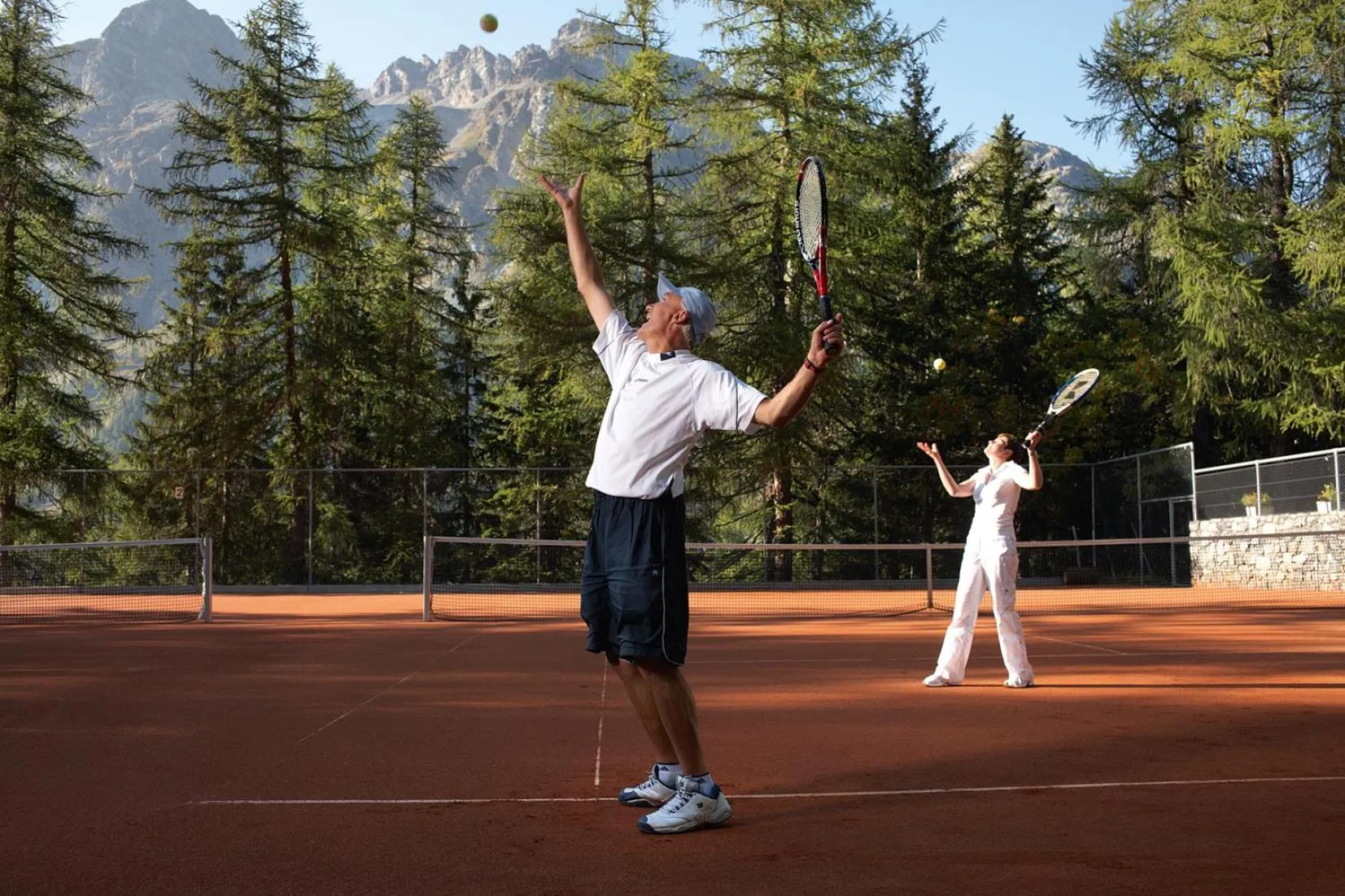 Tennis court in Hotel Waldhaus Sils