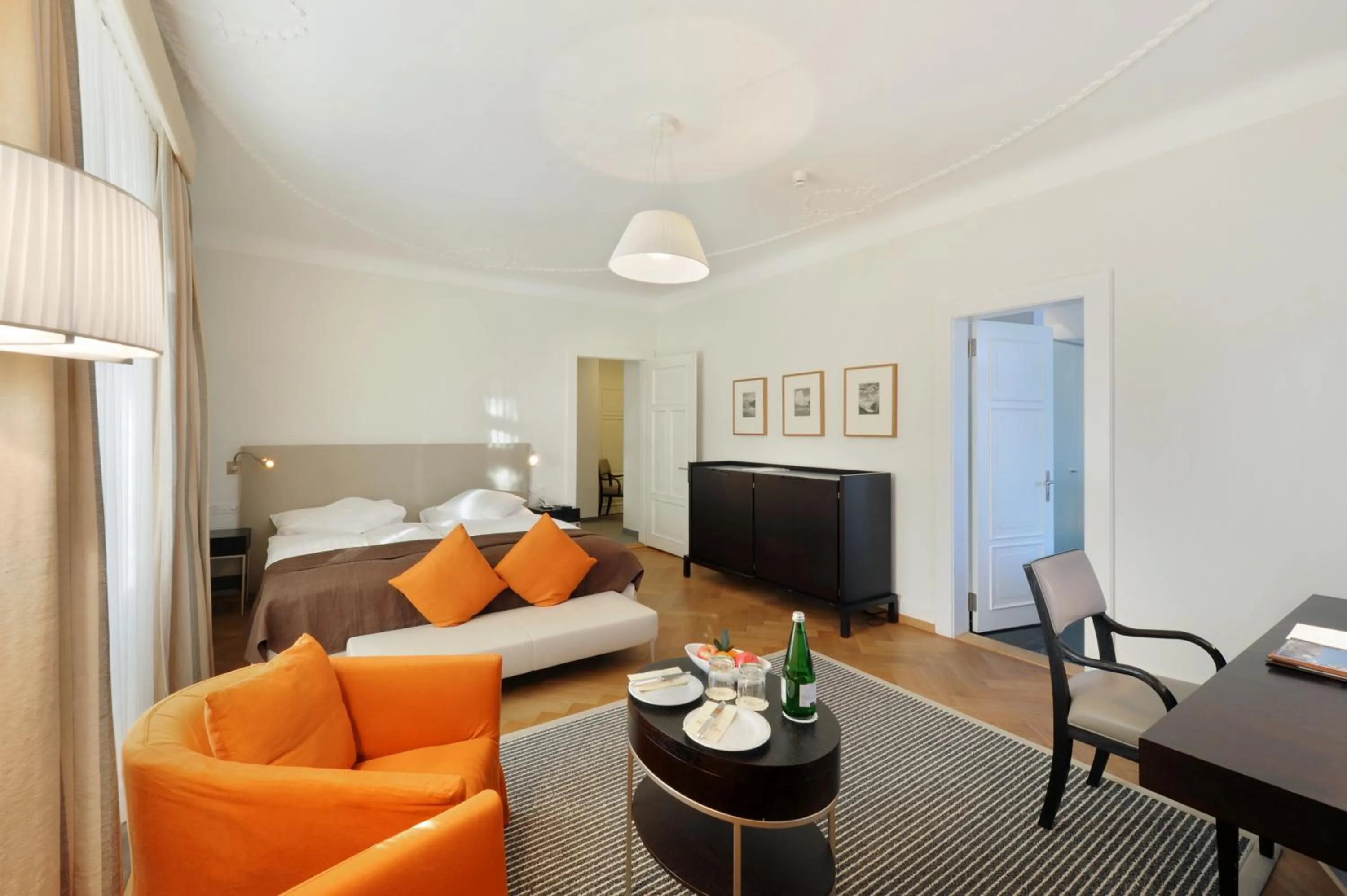 Photo of the whole room, Bed in Hotel Waldhaus Sils