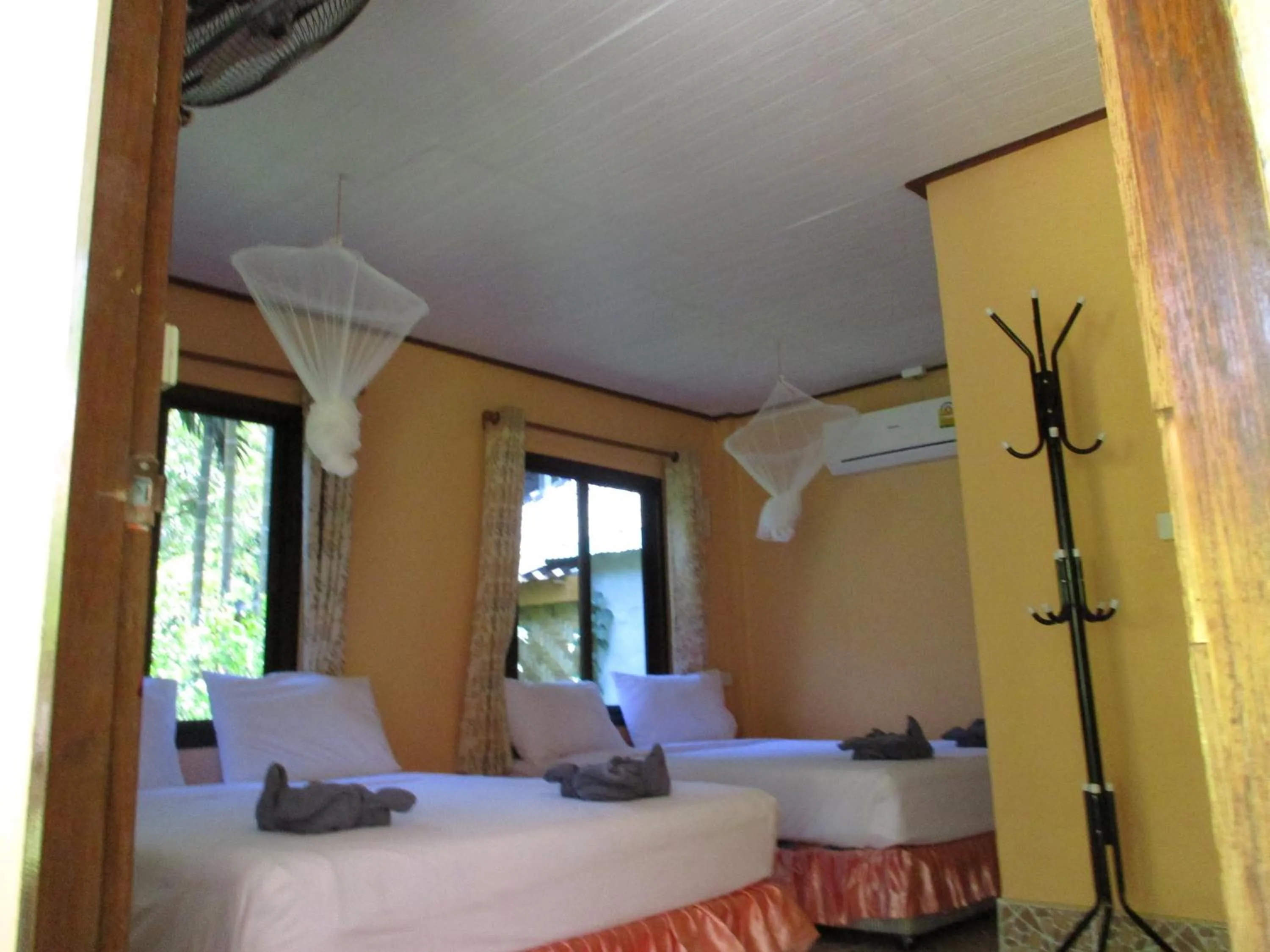 Bed in Khaosok Island Resort