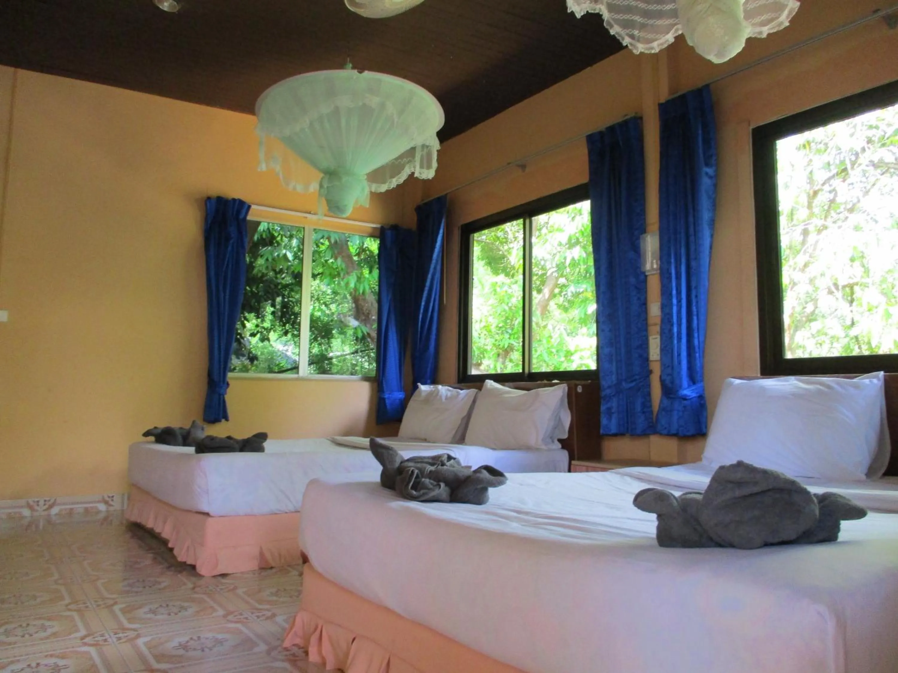 Bed in Khaosok Island Resort
