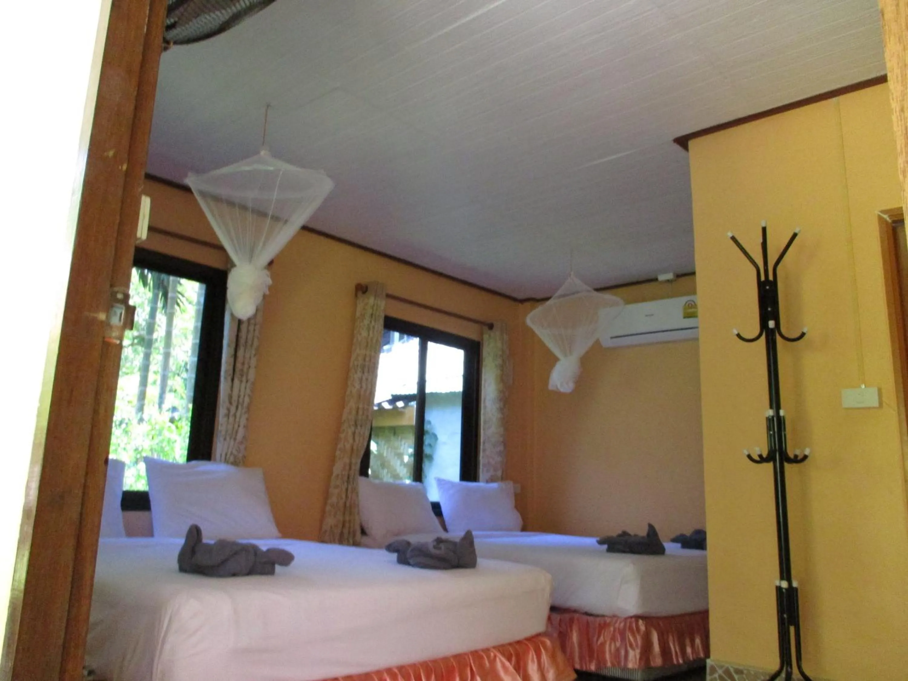 Bed in Khaosok Island Resort