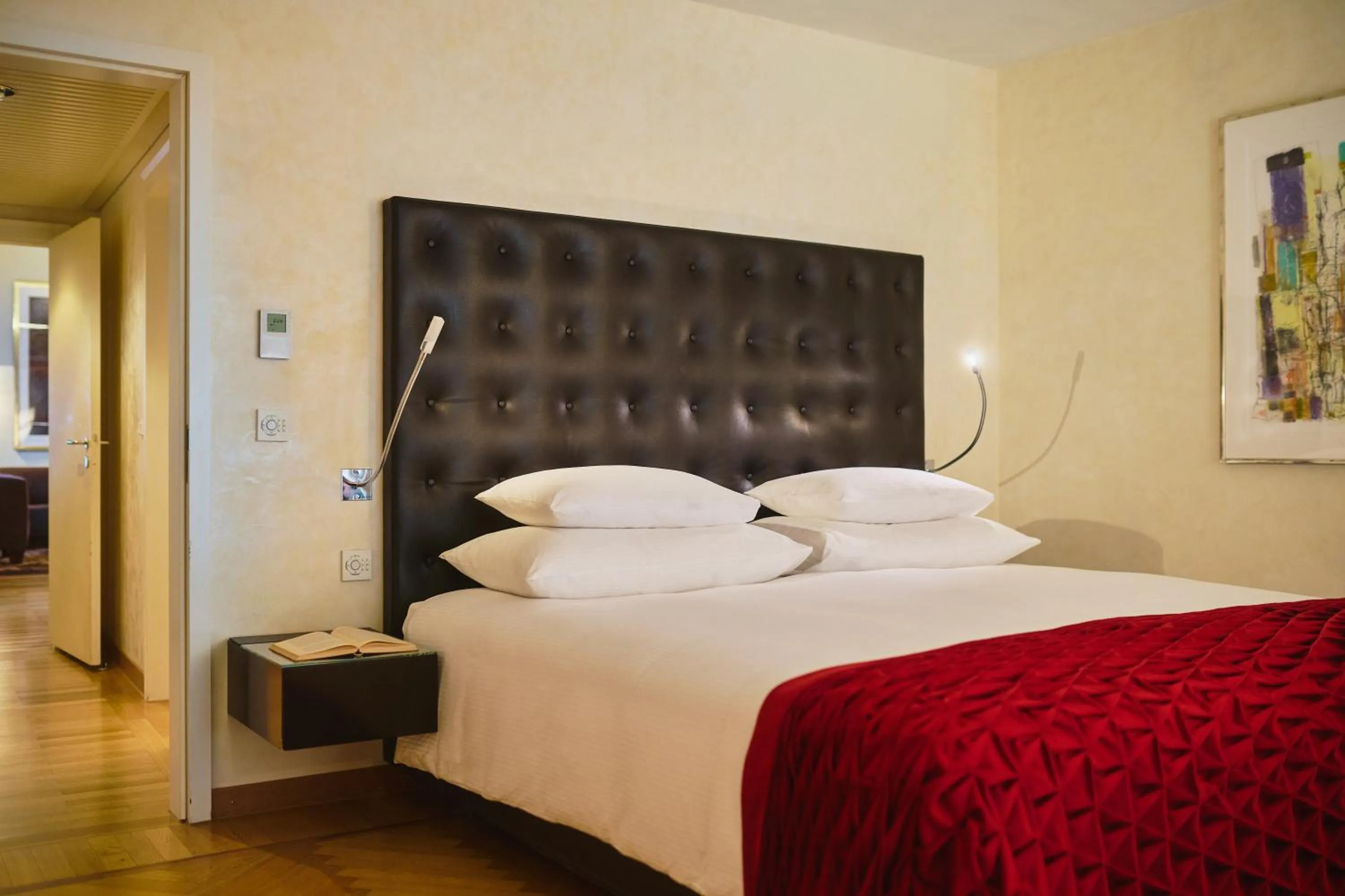 Bed in Widder Hotel - Zurichs Luxury Hideaway
