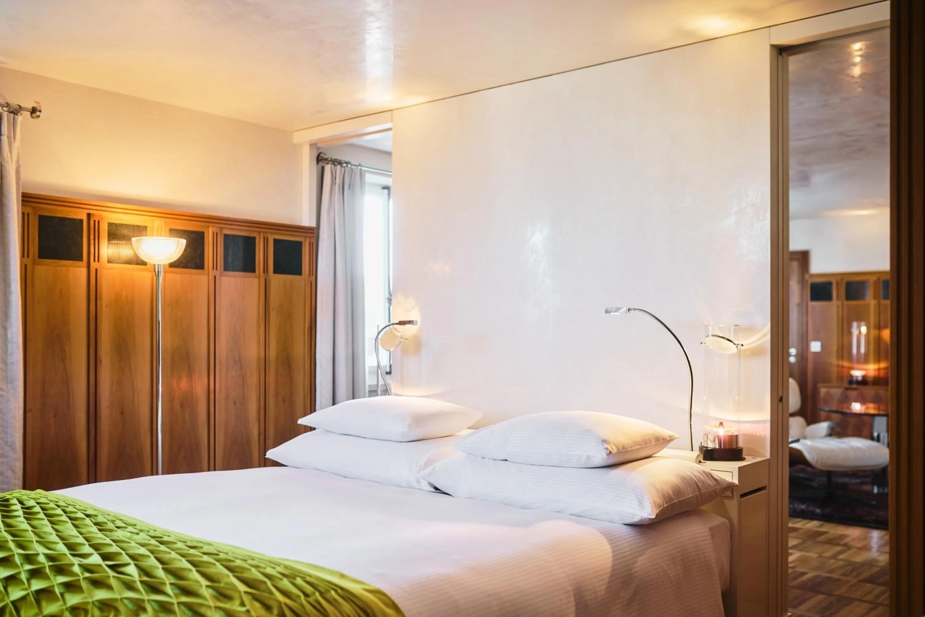 Bedroom, Bed in Widder Hotel - Zurichs Luxury Hideaway