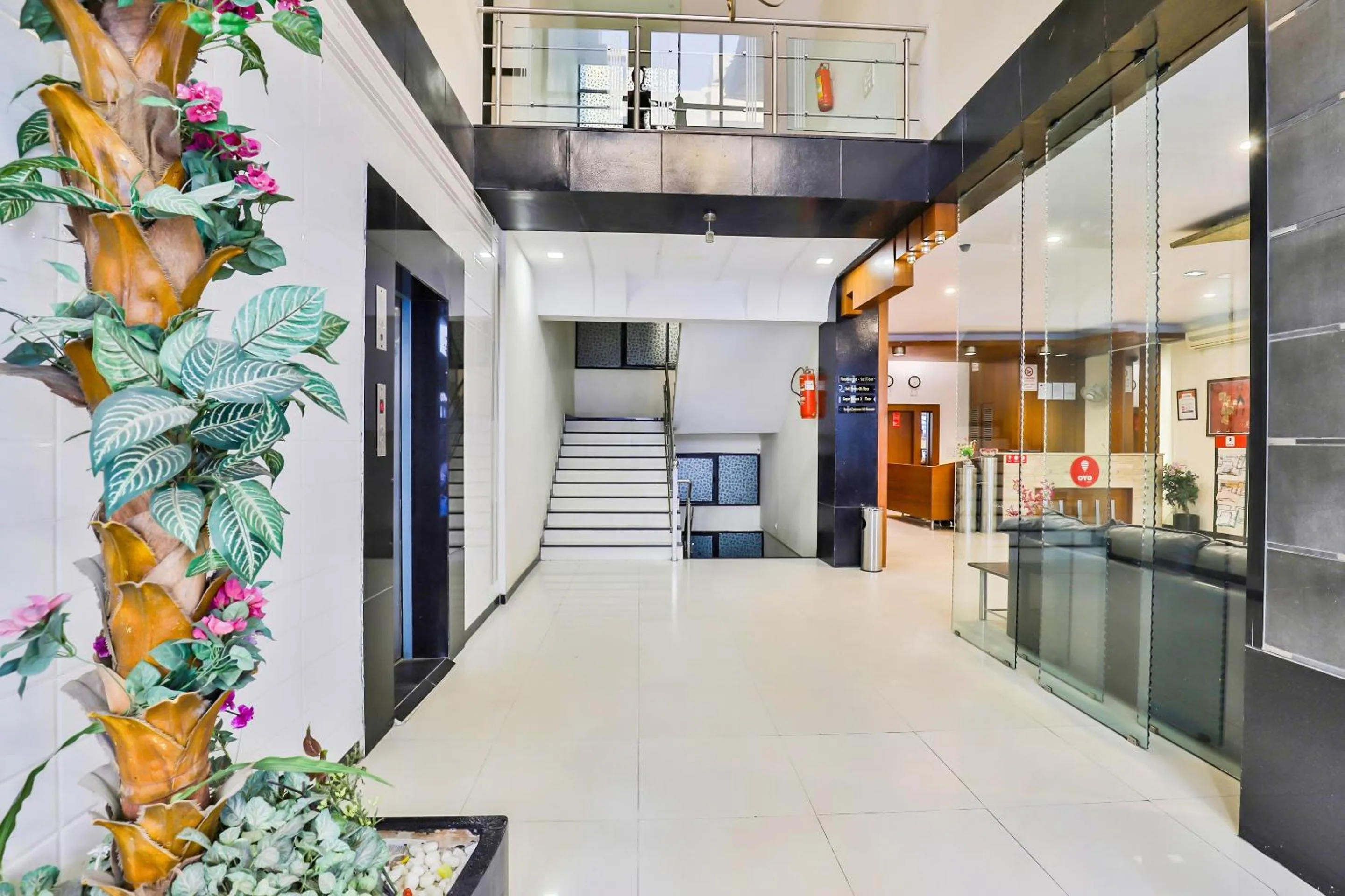 Lobby or reception in Marshall The Grand Hotel