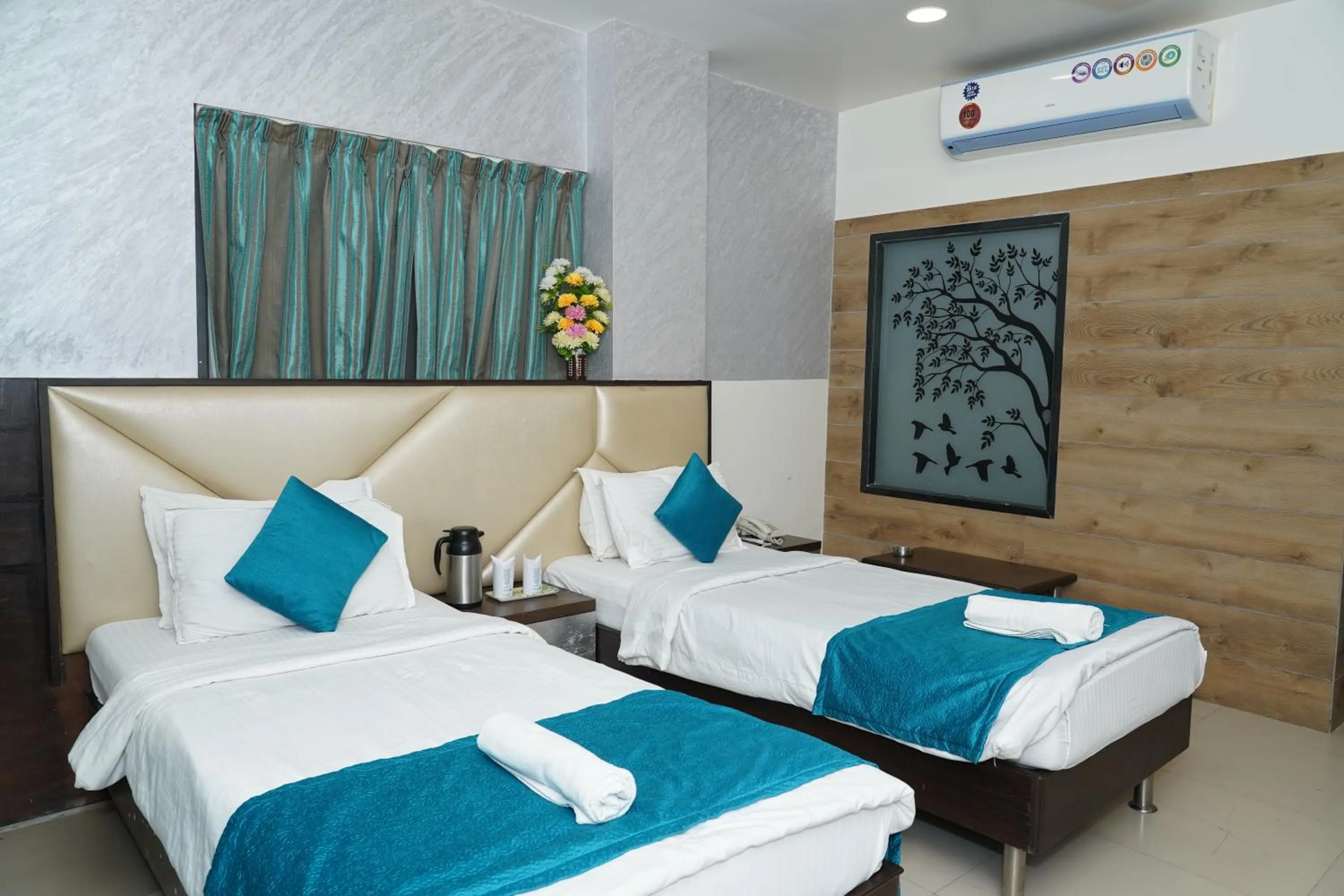 Bed in Marshall The Grand Hotel