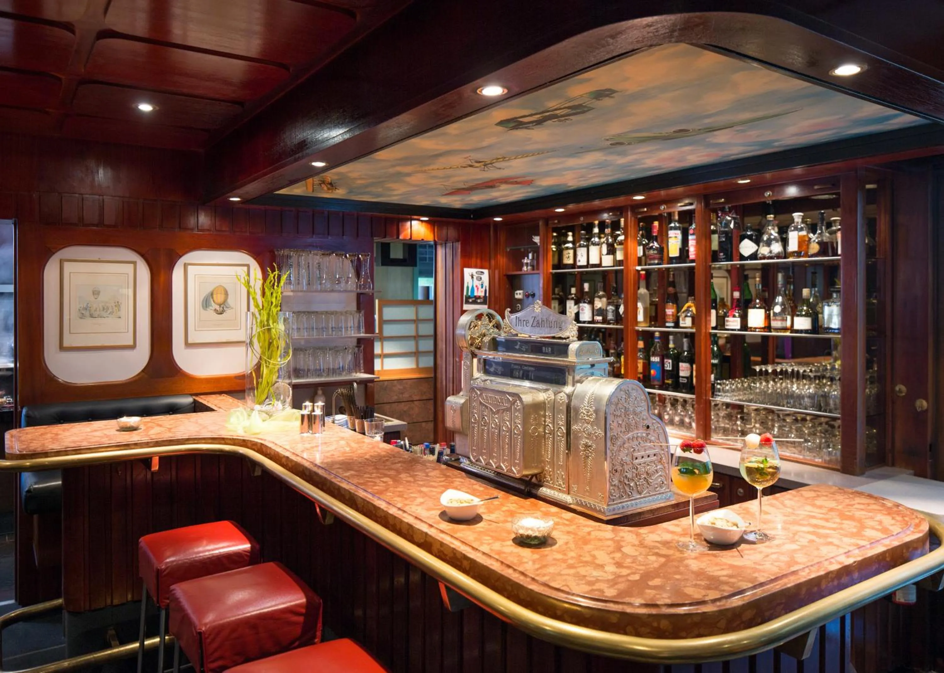 Lounge or bar in achesa homes