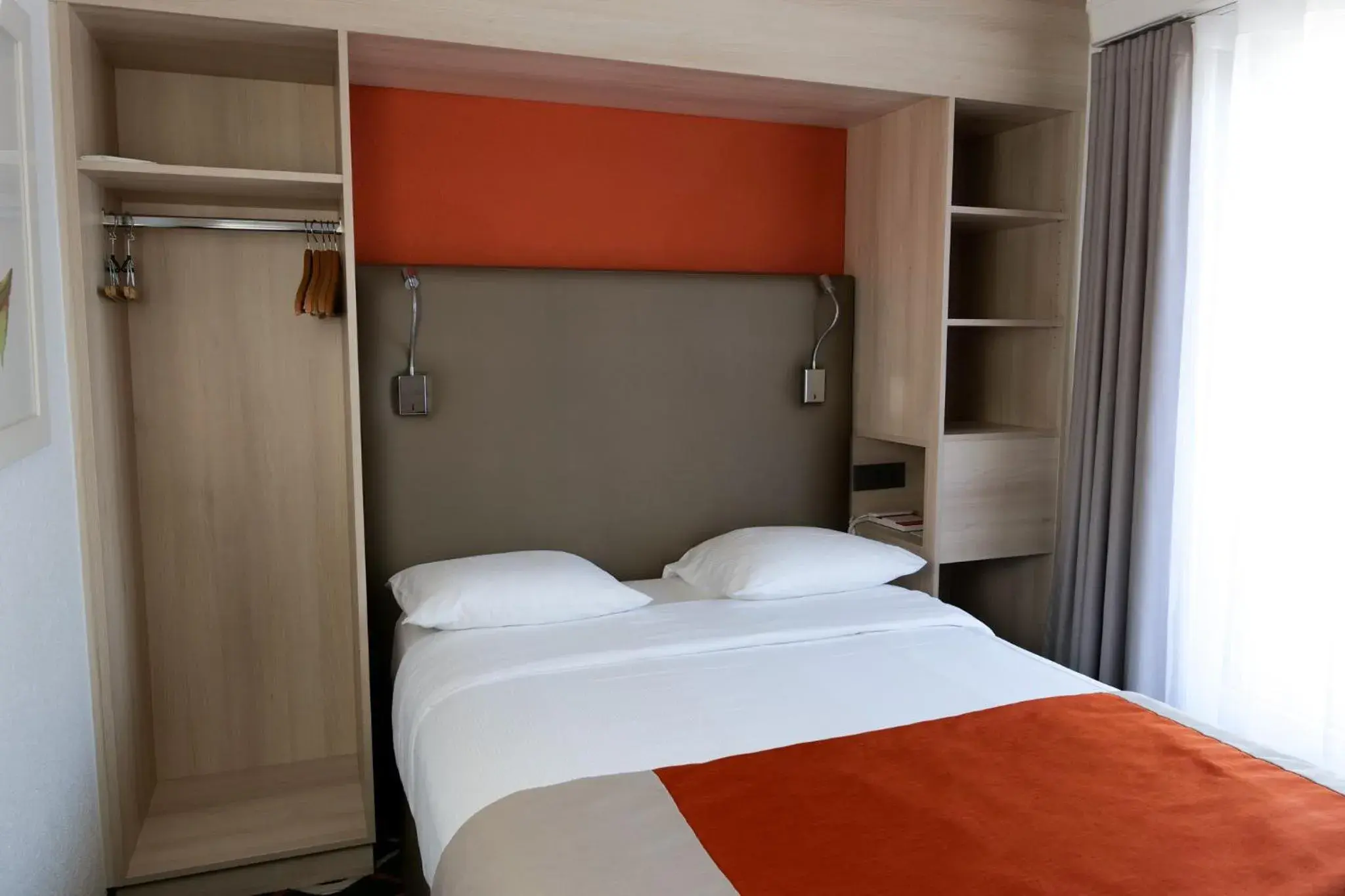 Bed in Hotel Eden Bed in Hotel Eden