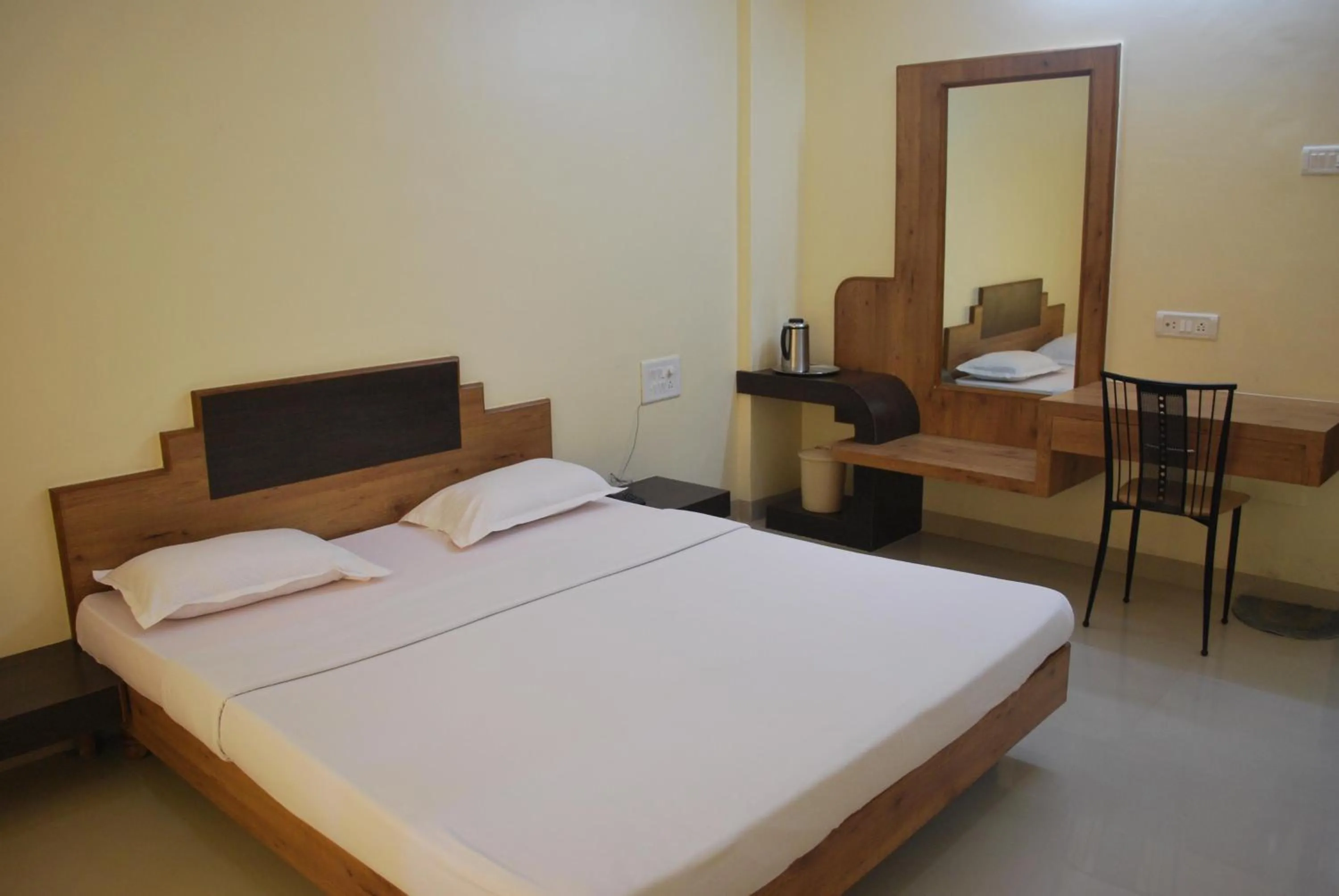 Bed in Kuber Inn