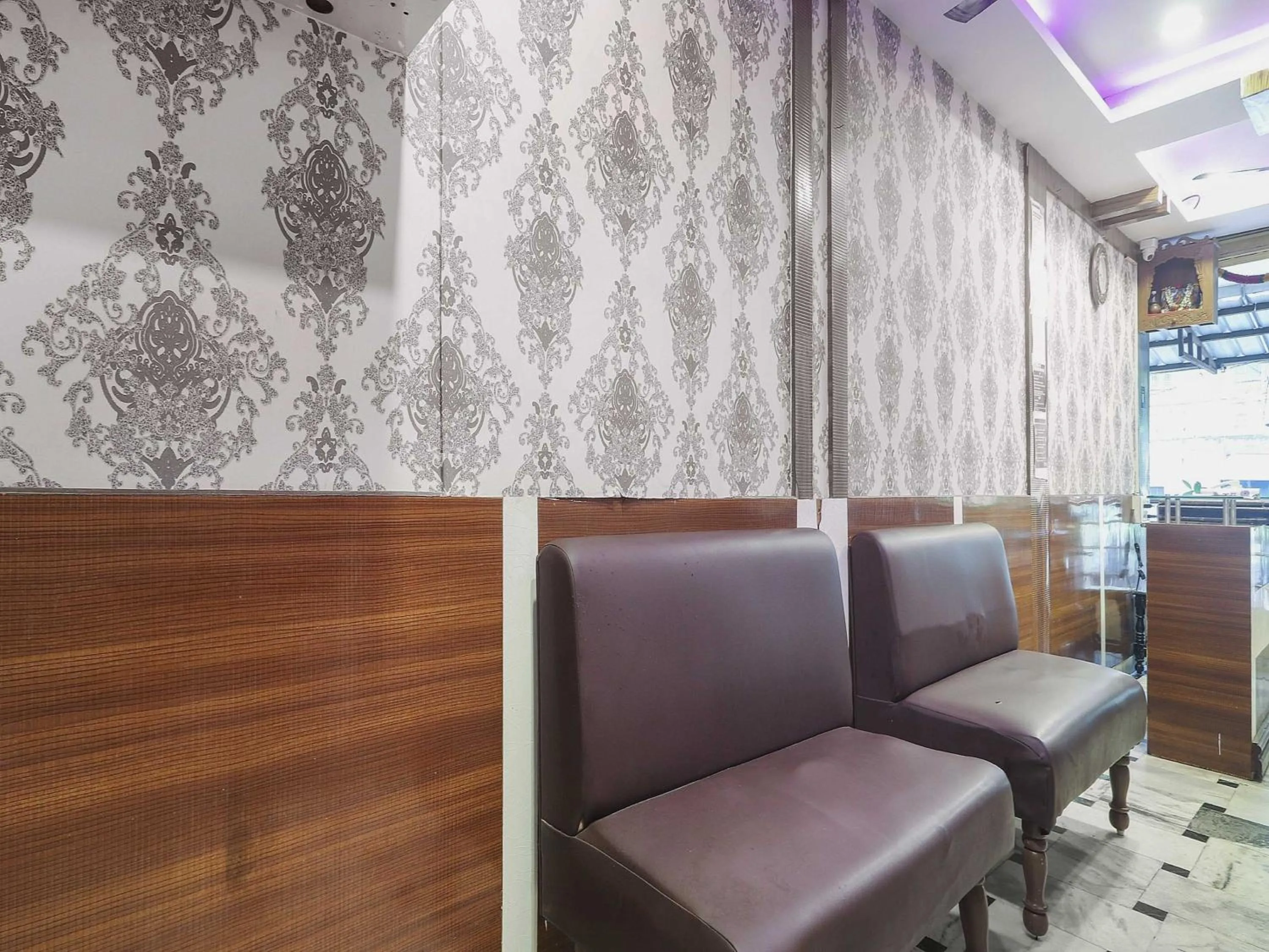 Bedroom in Hotel O Sai Pariwar