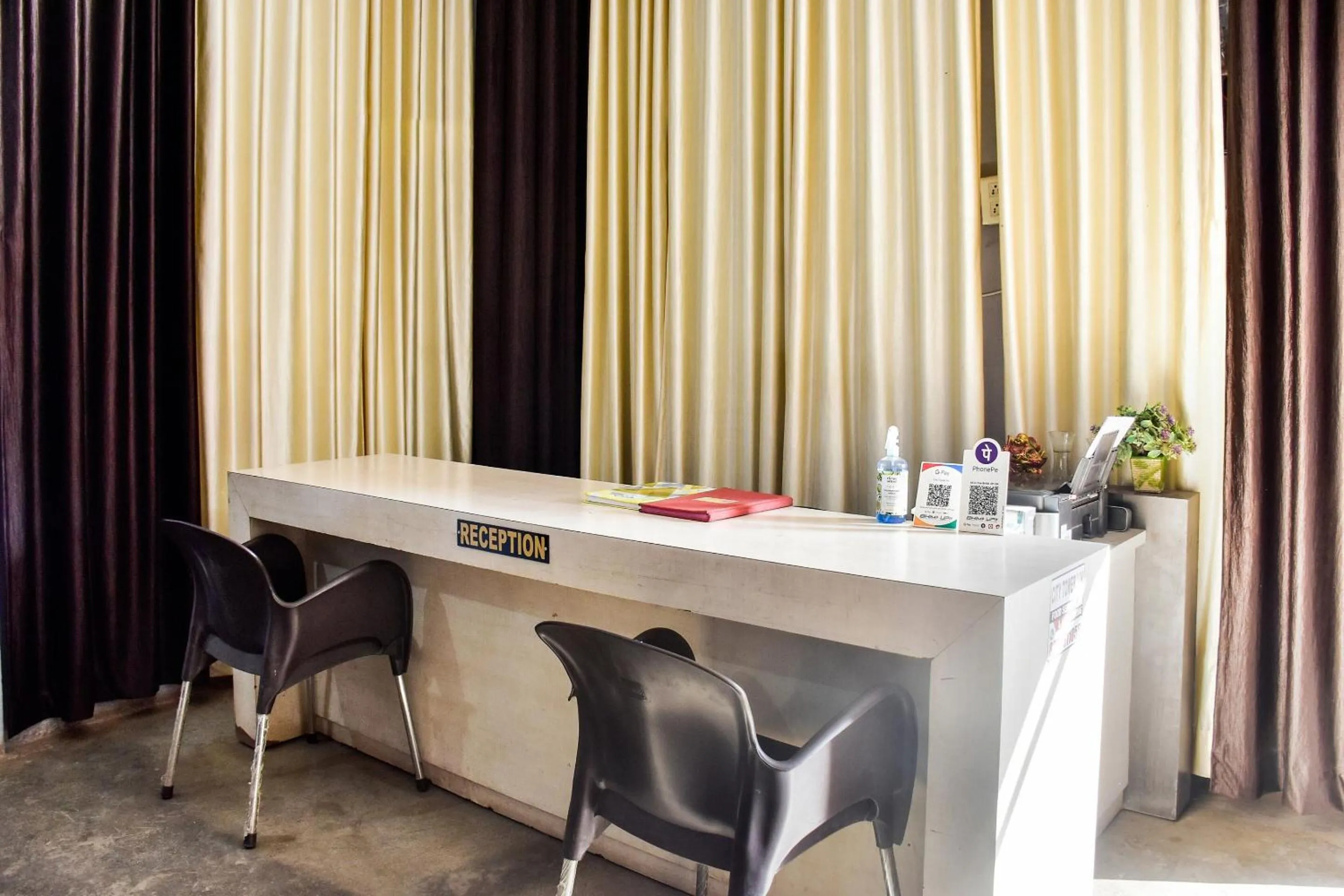 Lobby or reception in SPOT ON City Tower Inn