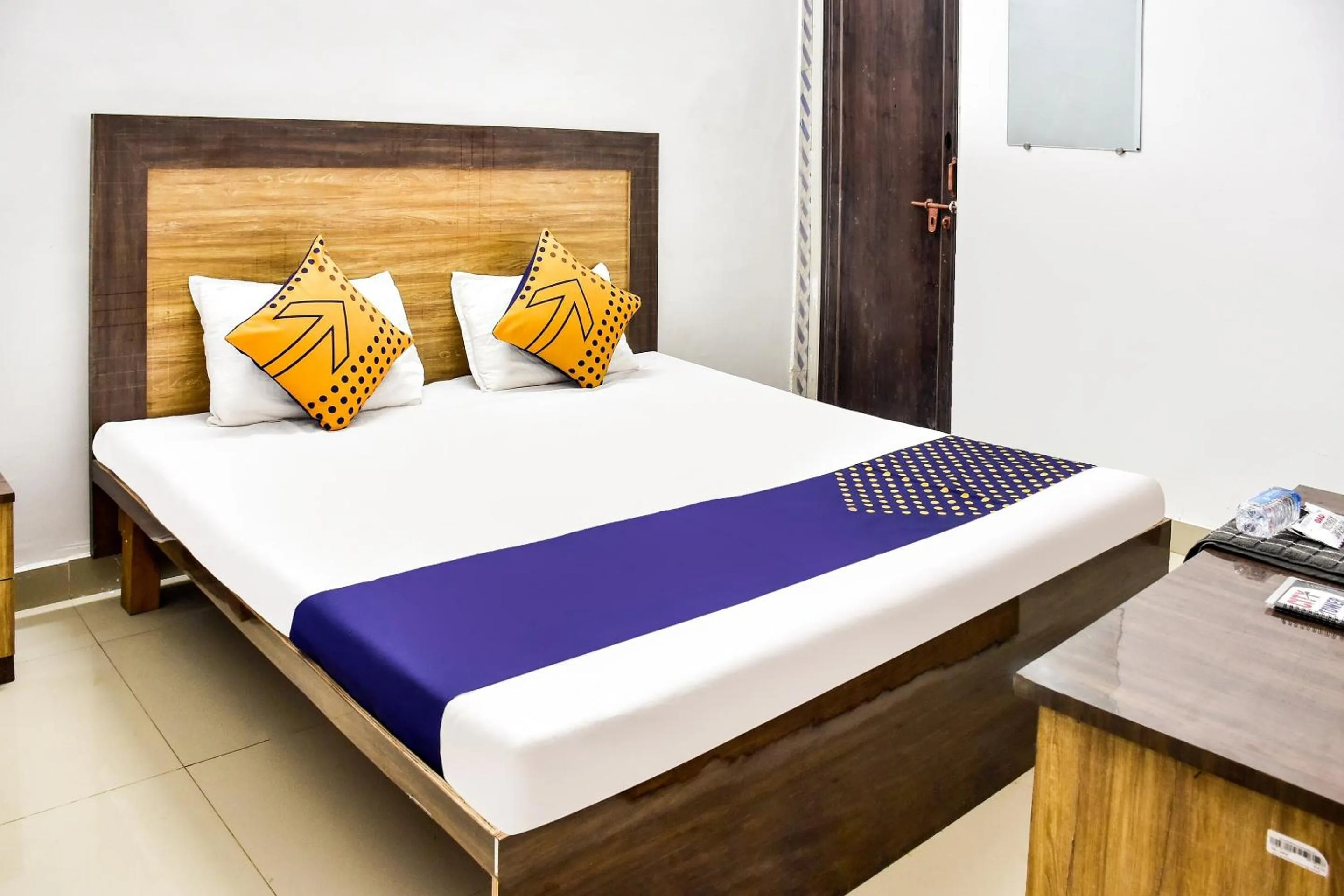 Bedroom, Bed in SPOT ON City Tower Inn