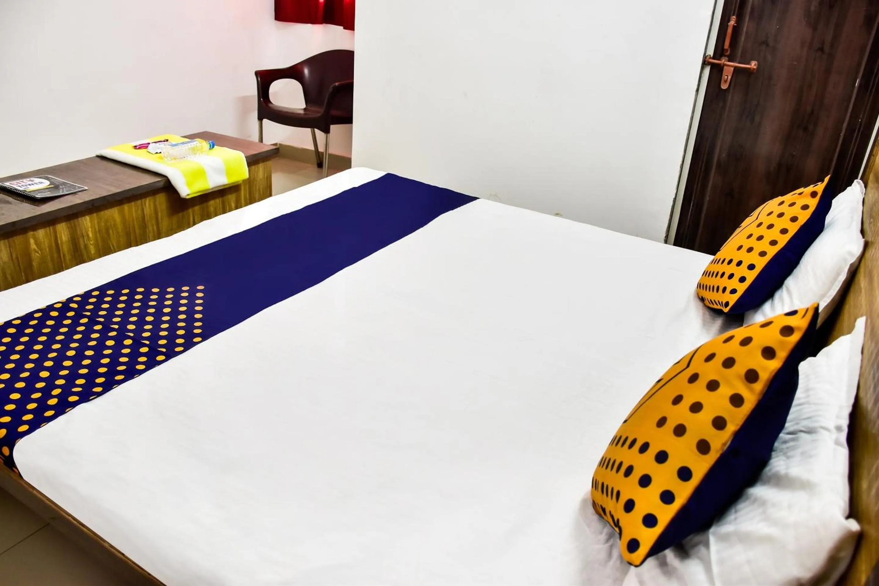 Bedroom, Bed in SPOT ON City Tower Inn