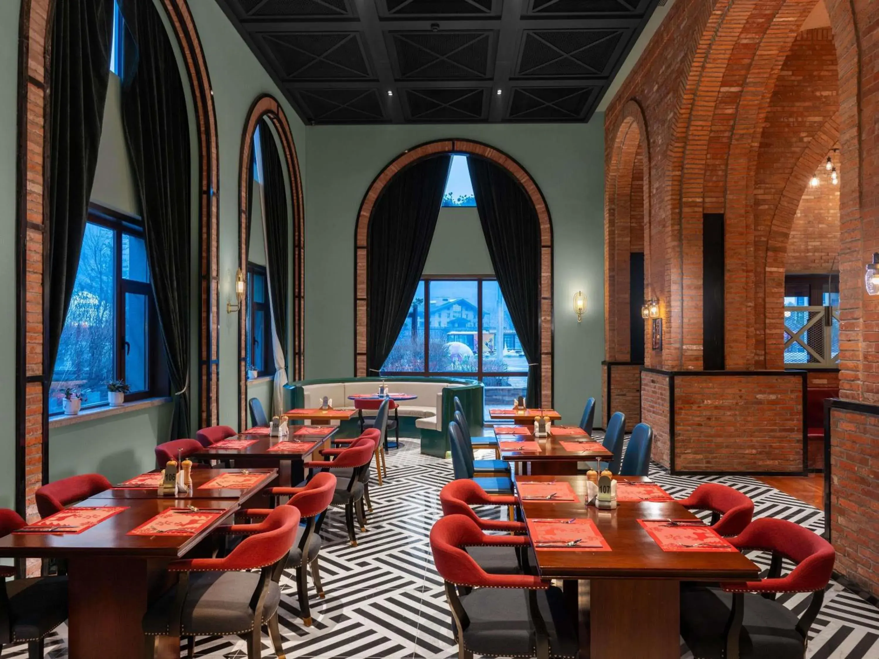 Restaurant/places to eat in Swissôtel Resort Changbaishan Restaurant/places to eat in Swissôtel Resort Changbaishan