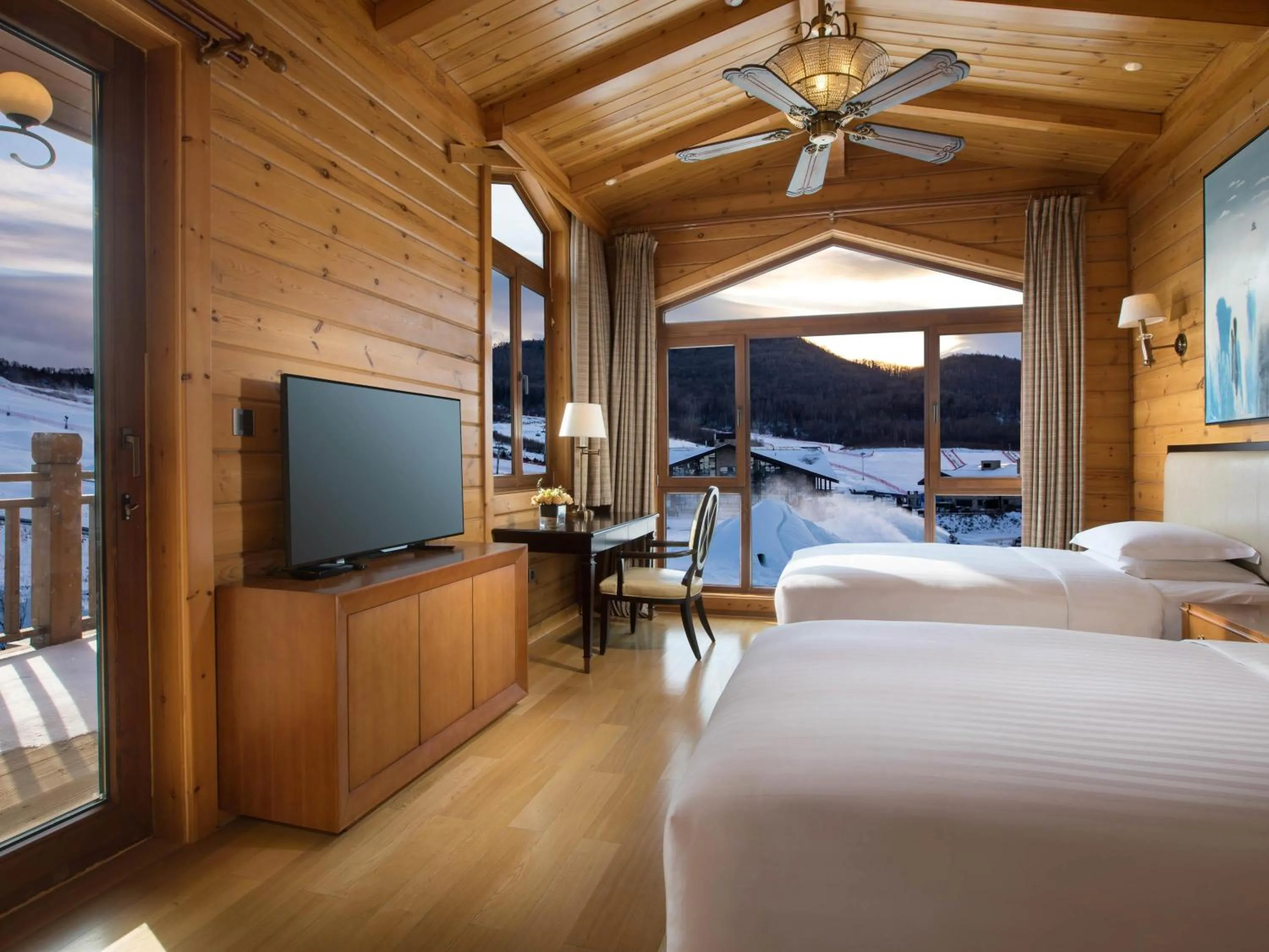 Bedroom, Bed in Swissôtel Resort Changbaishan