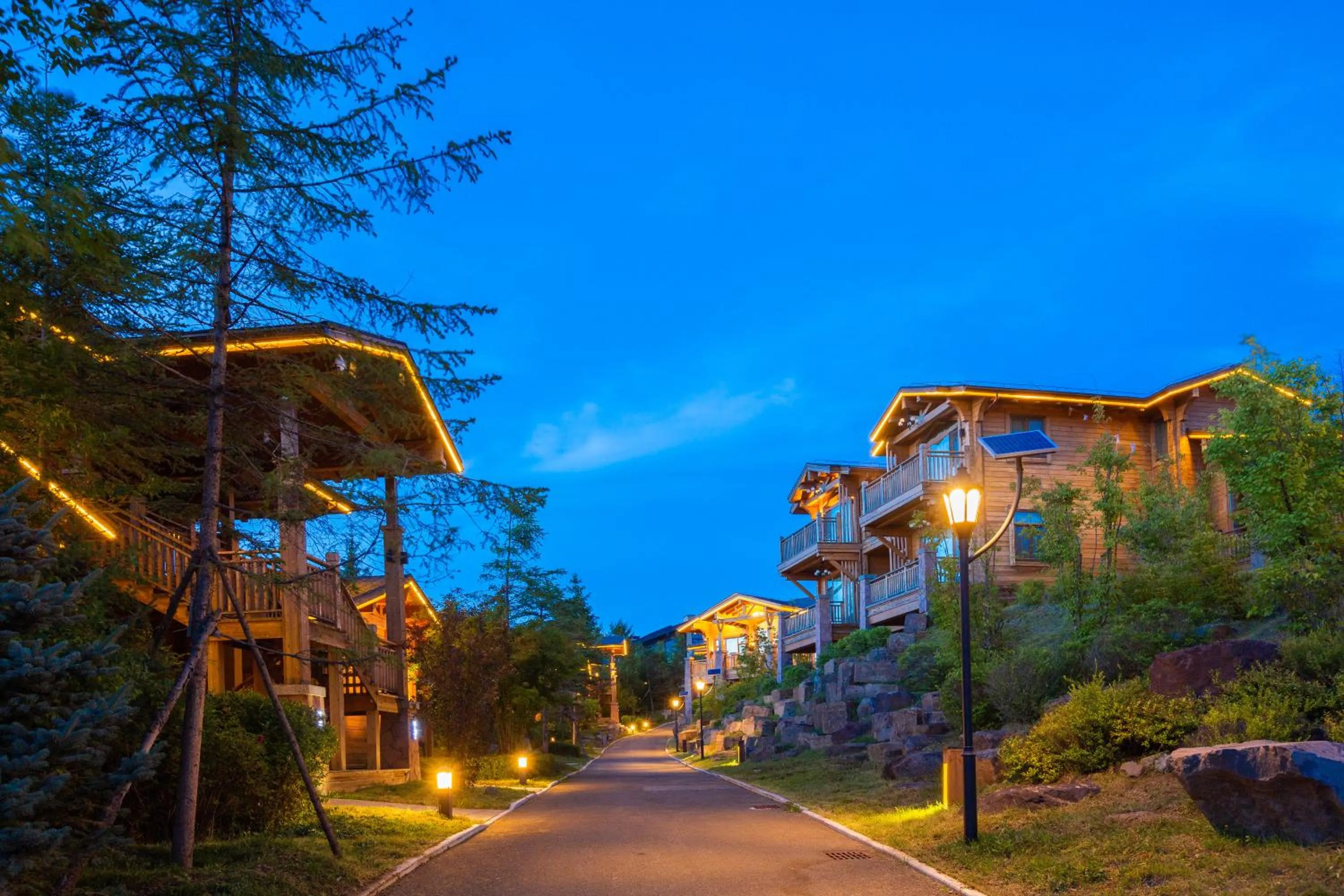 Property building in Swissôtel Resort Changbaishan