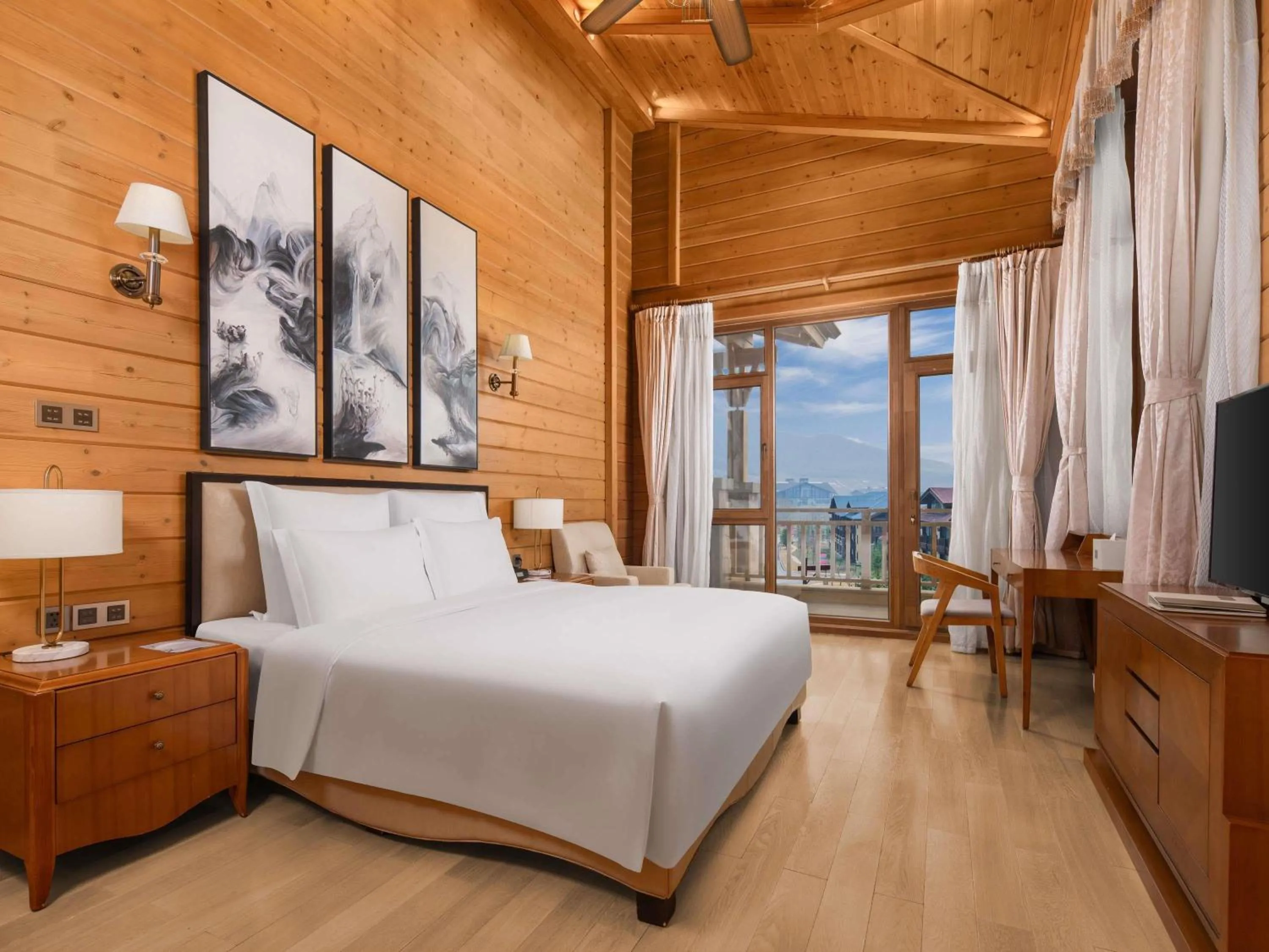 Bedroom, Bed in Swissôtel Resort Changbaishan