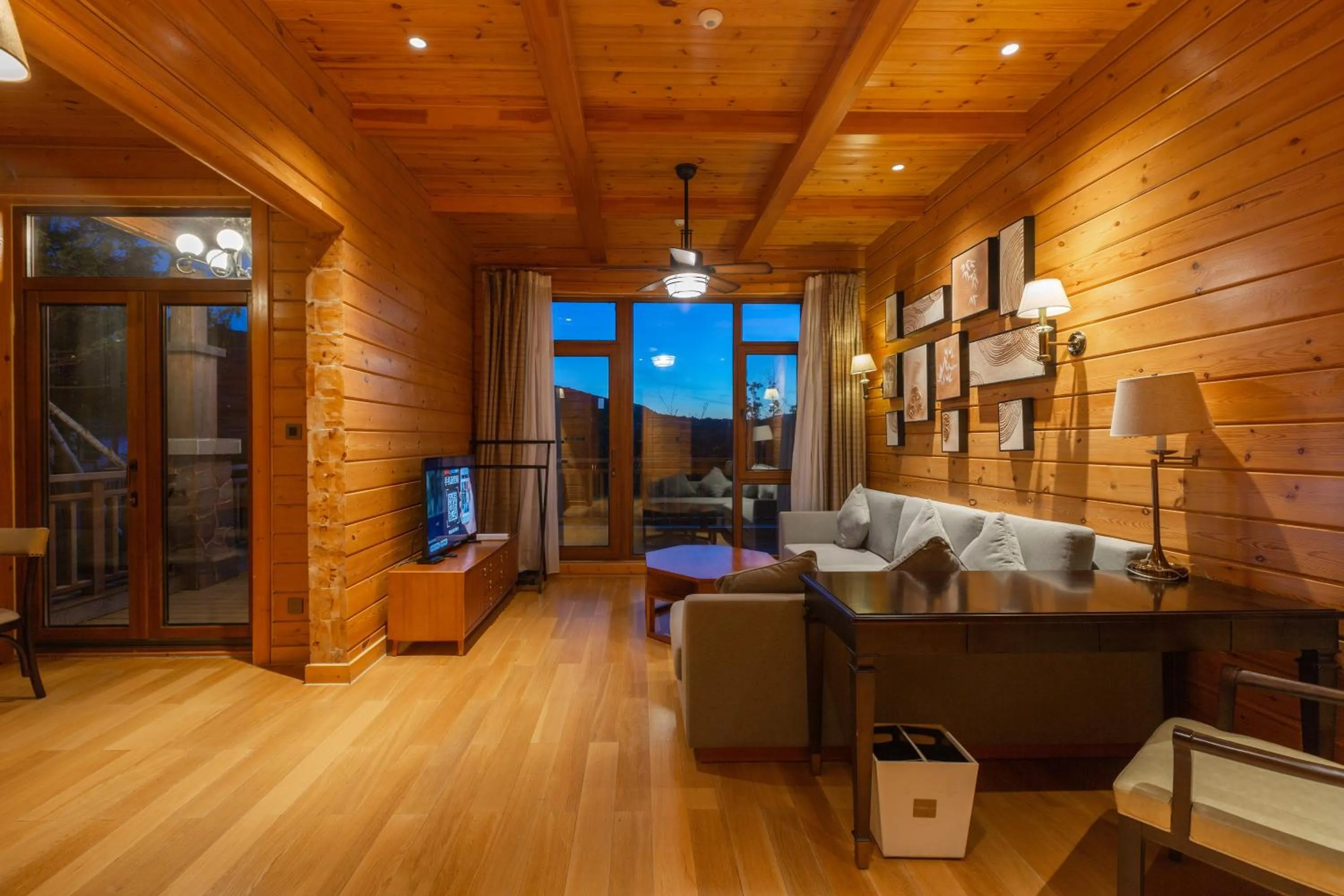 TV and multimedia in Swissôtel Resort Changbaishan