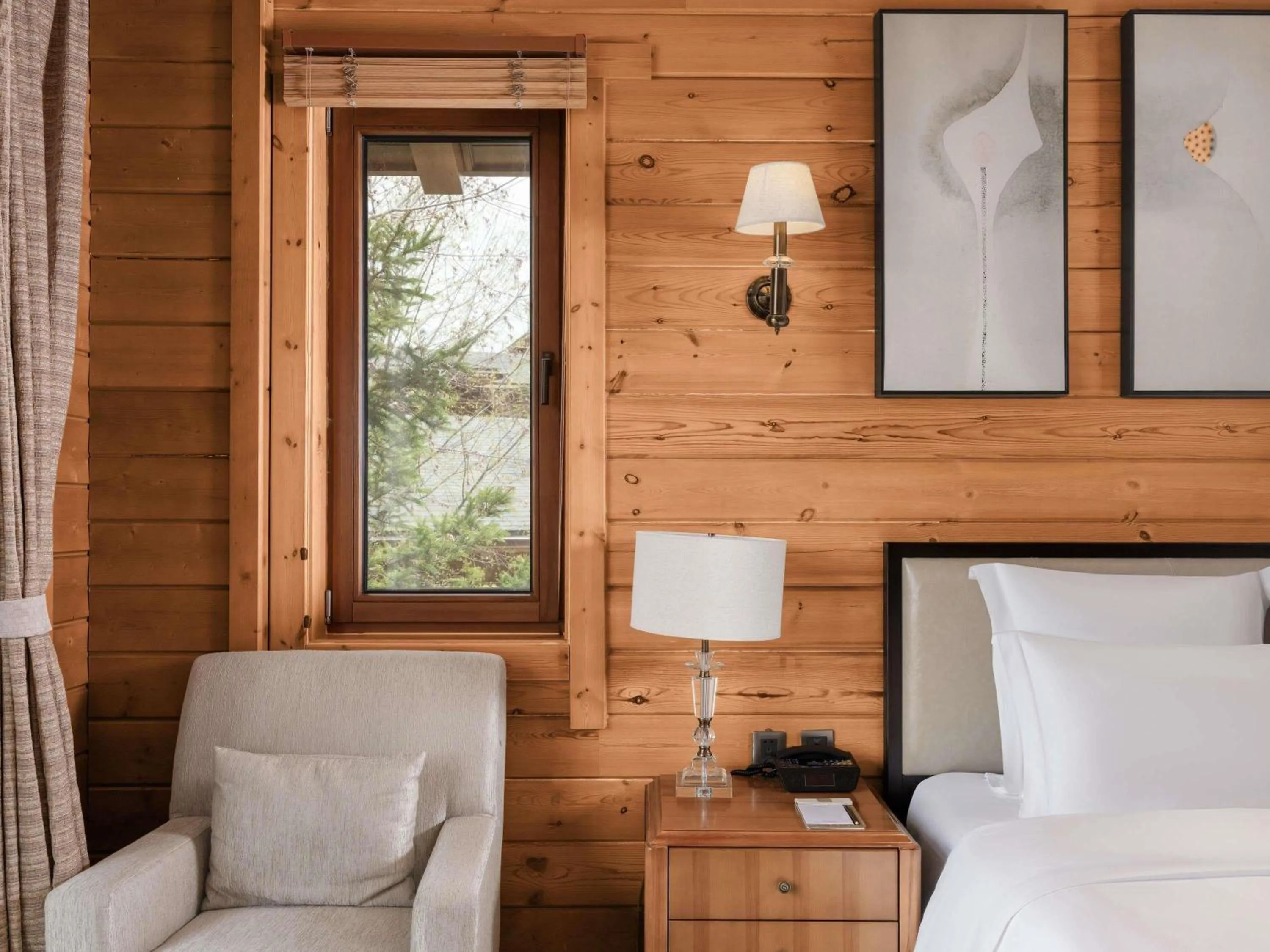 Bedroom, Bed in Swissôtel Resort Changbaishan