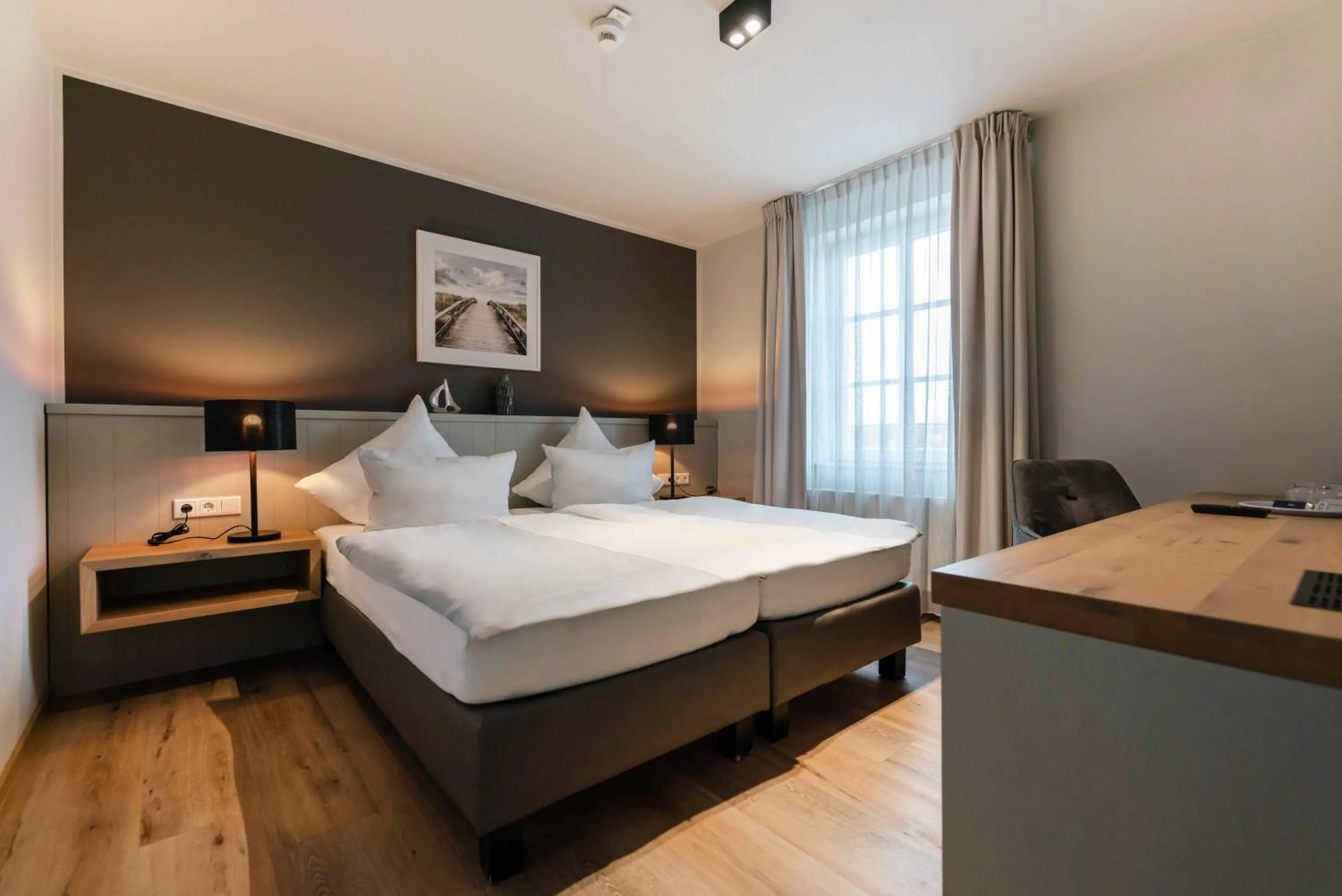 Bedroom, Bed in Hotel Friesenhof