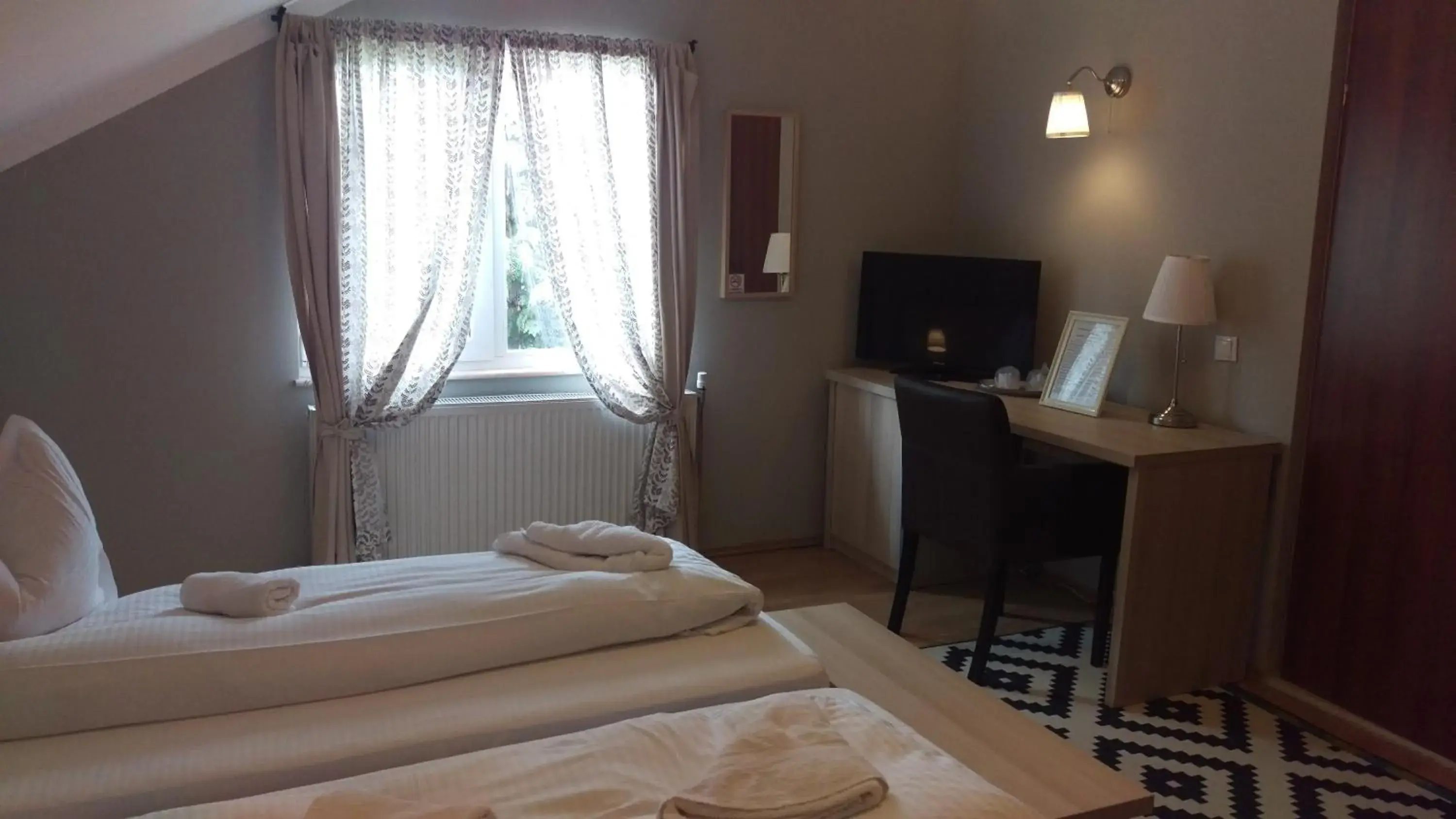 Double or Twin Room in Pensiune Restaurant La Cassa Double or Twin Room in Pensiune Restaurant La Cassa