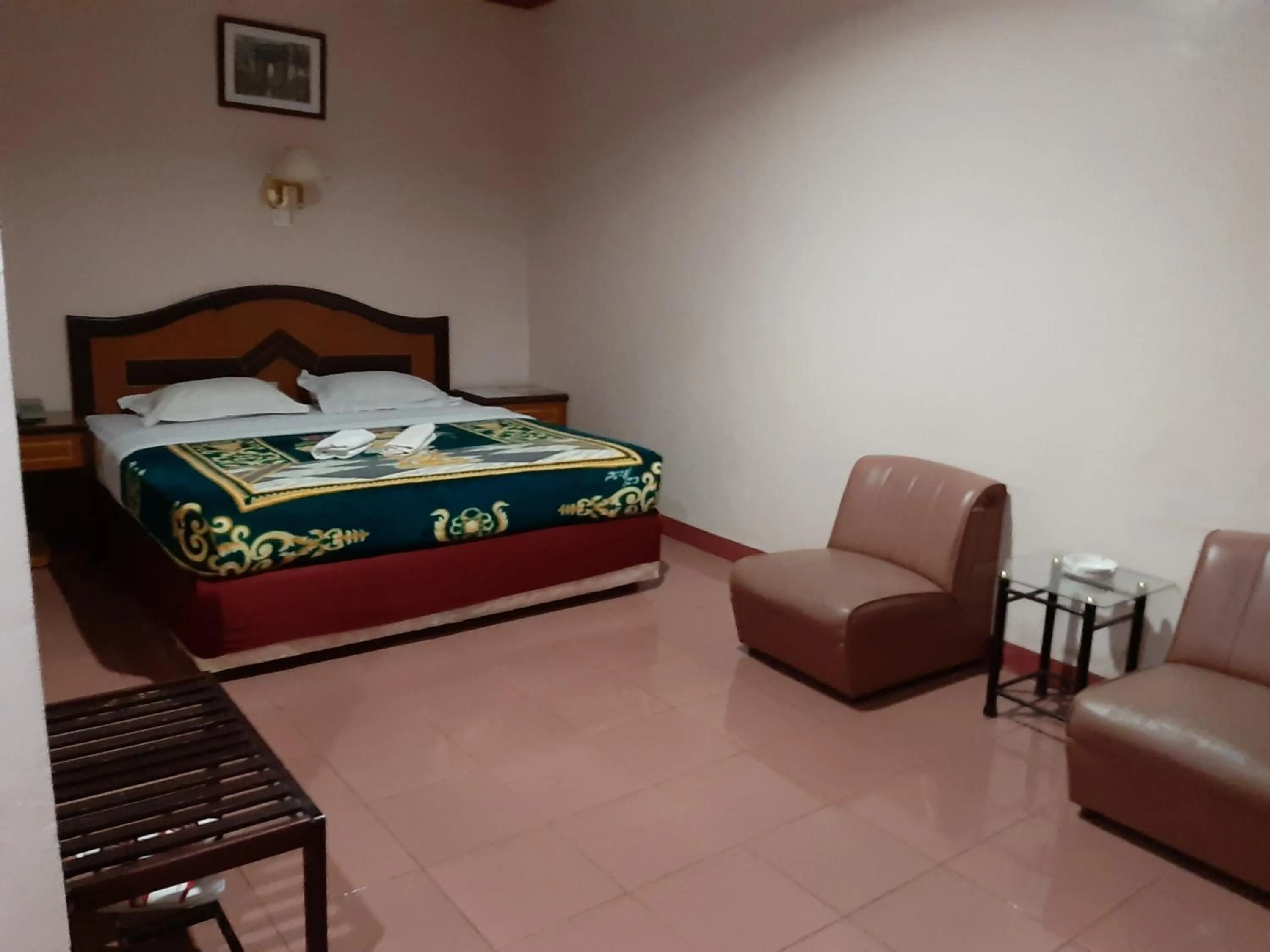 Bedroom, Bed in Hotel Parewisata