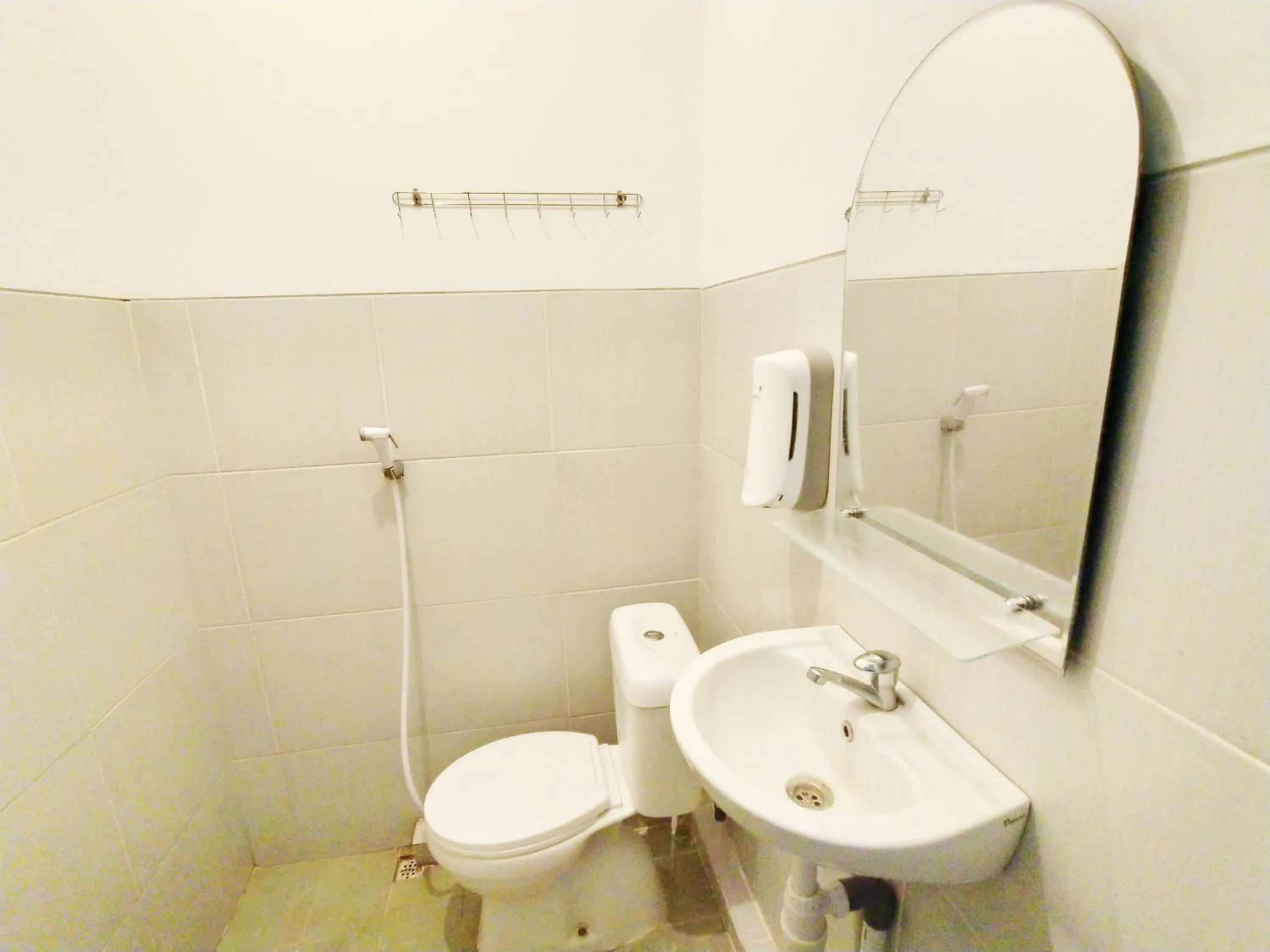 Shower in Wisma Mulia Syariah Bandar Lampung