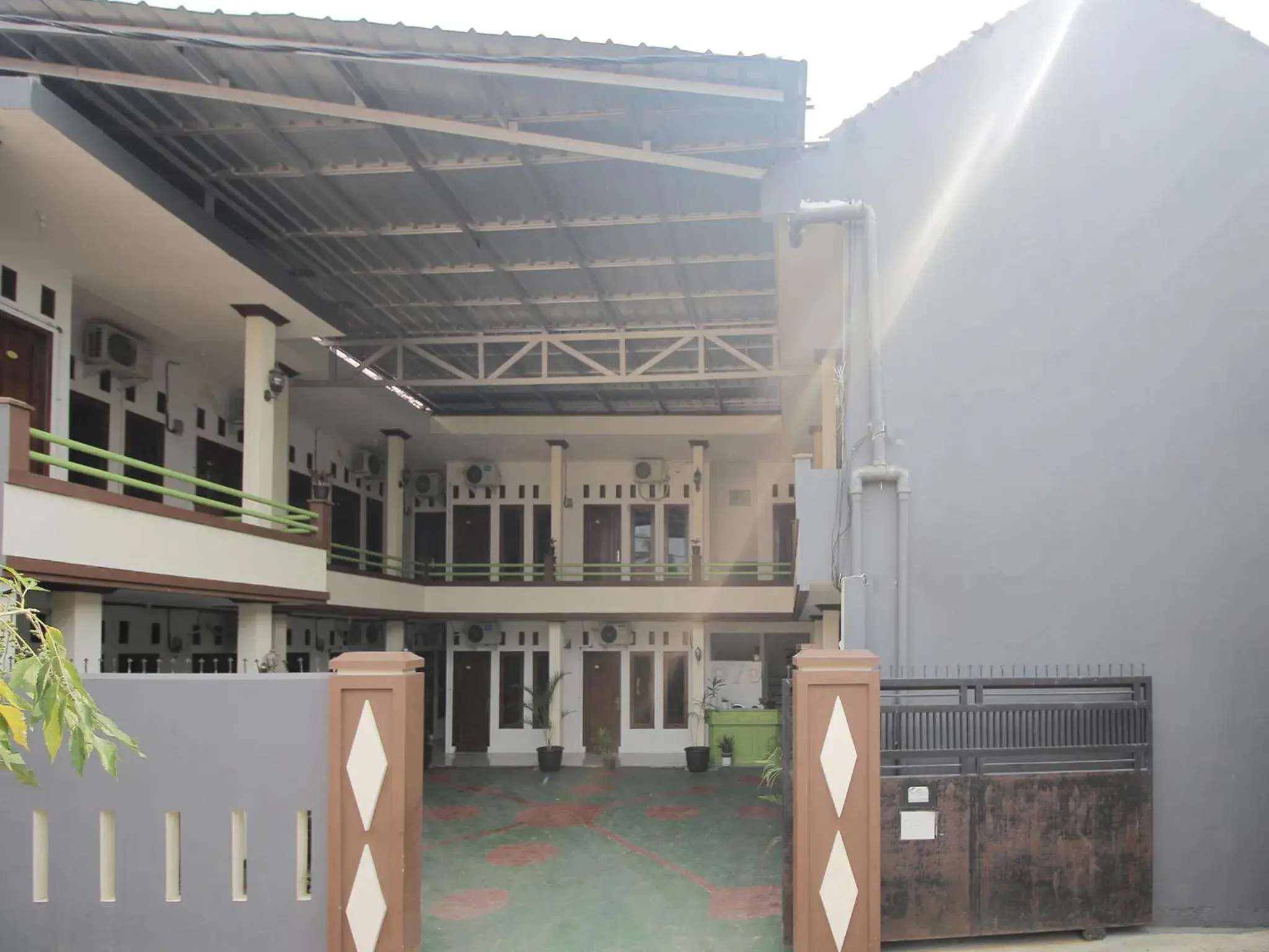 Property building in Wisma Mulia Syariah Bandar Lampung Property building in Wisma Mulia Syariah Bandar Lampung