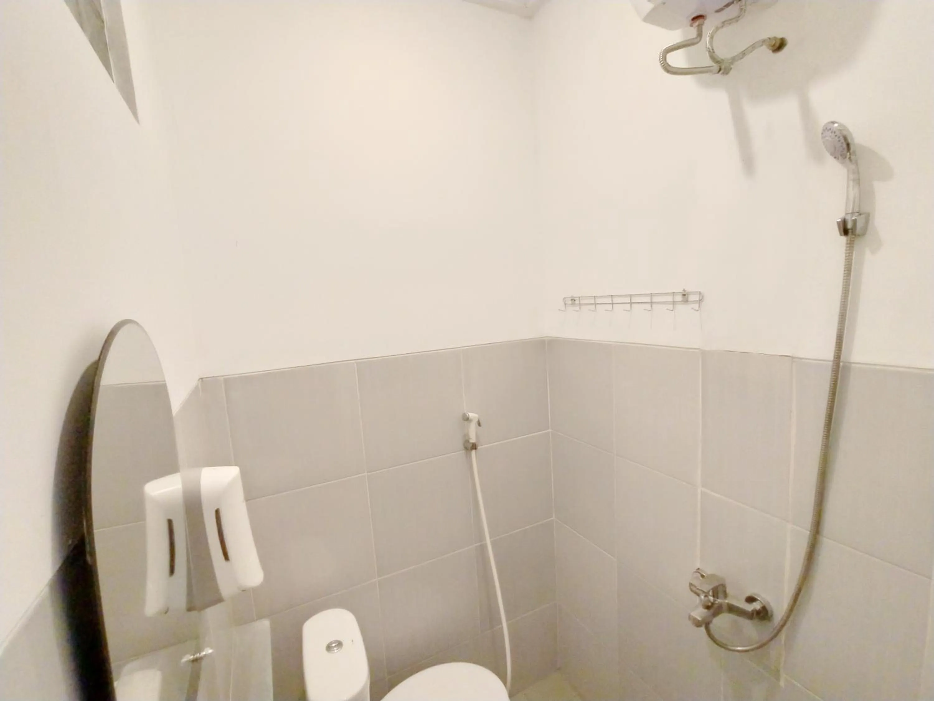 Shower in Wisma Mulia Syariah Bandar Lampung